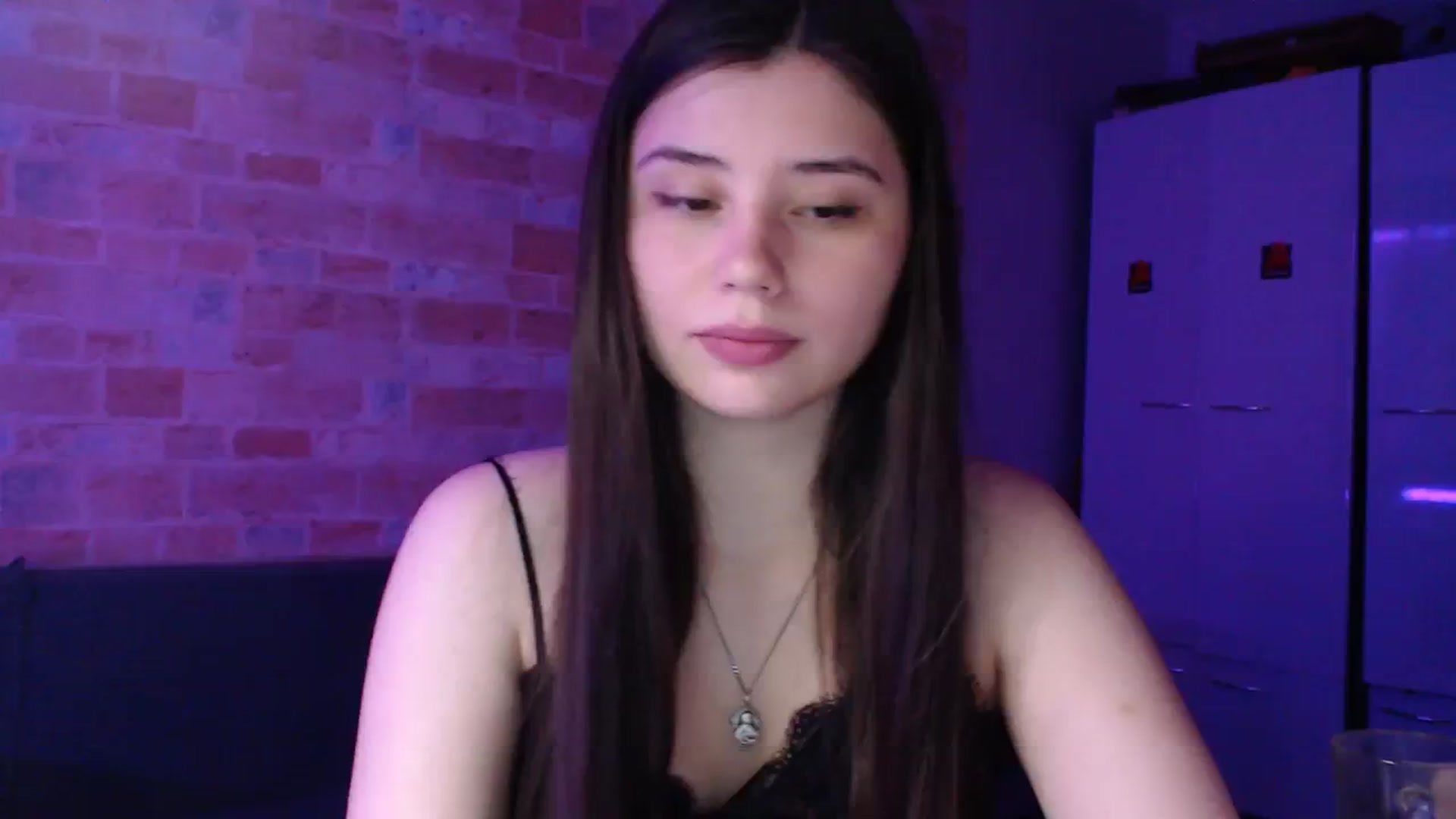 Gallery image thumbnail from Moon_light23's myfreecams stream on, 08/16/2023, 18:43 image 1 of 20