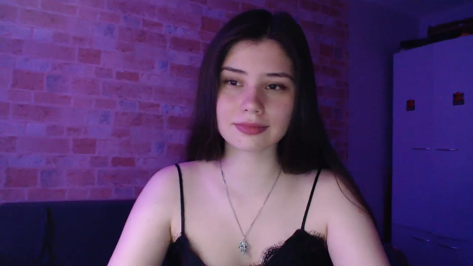 Gallery image thumbnail from Moon_light23's myfreecams stream on, 08/22/2023, 17:53 image 7 of 20