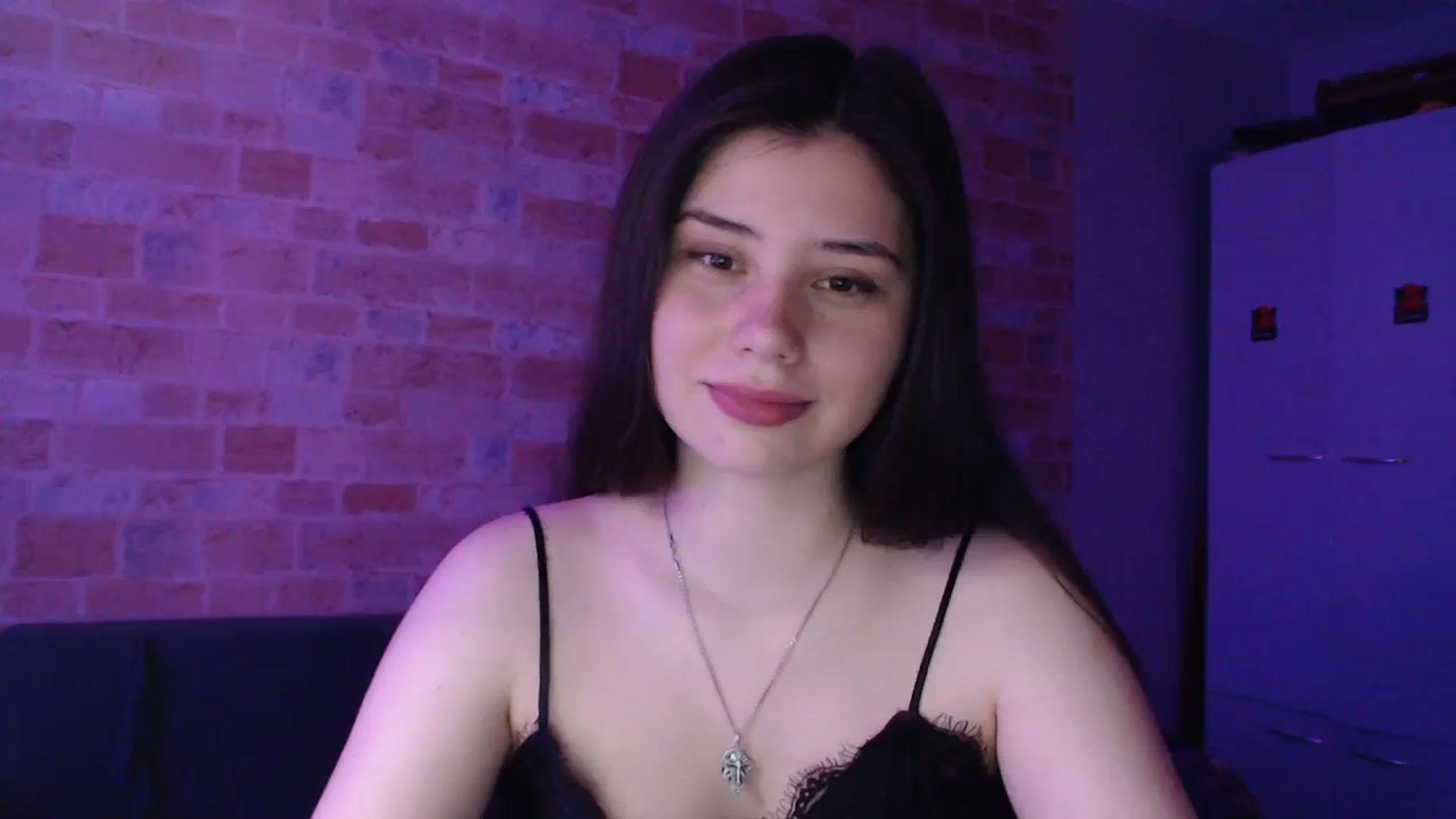 Gallery image thumbnail from Moon_light23's myfreecams stream on, 08/22/2023, 17:53 image 6 of 20