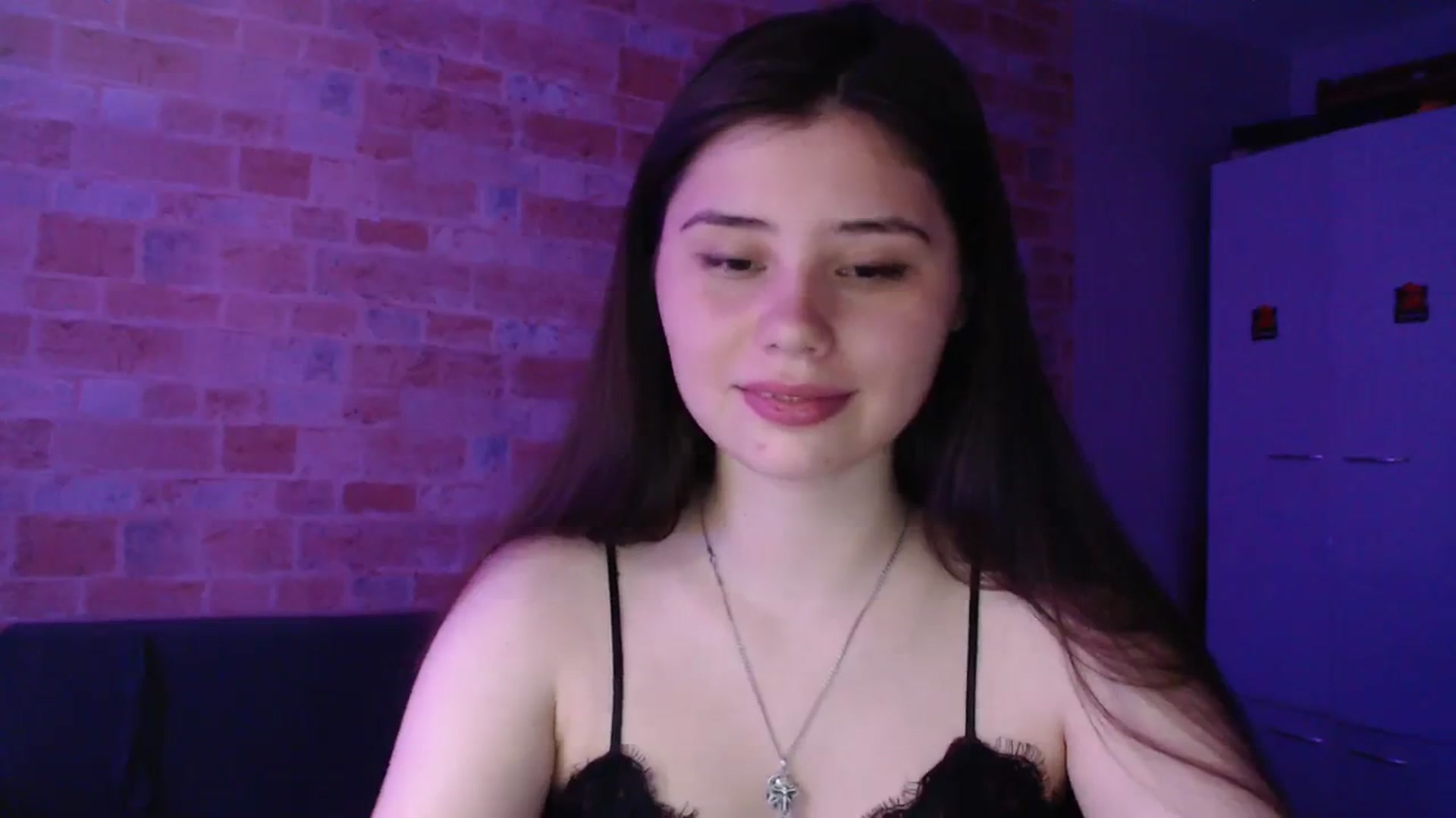 Gallery image thumbnail from Moon_light23's myfreecams stream on, 08/22/2023, 19:16 image 14 of 20