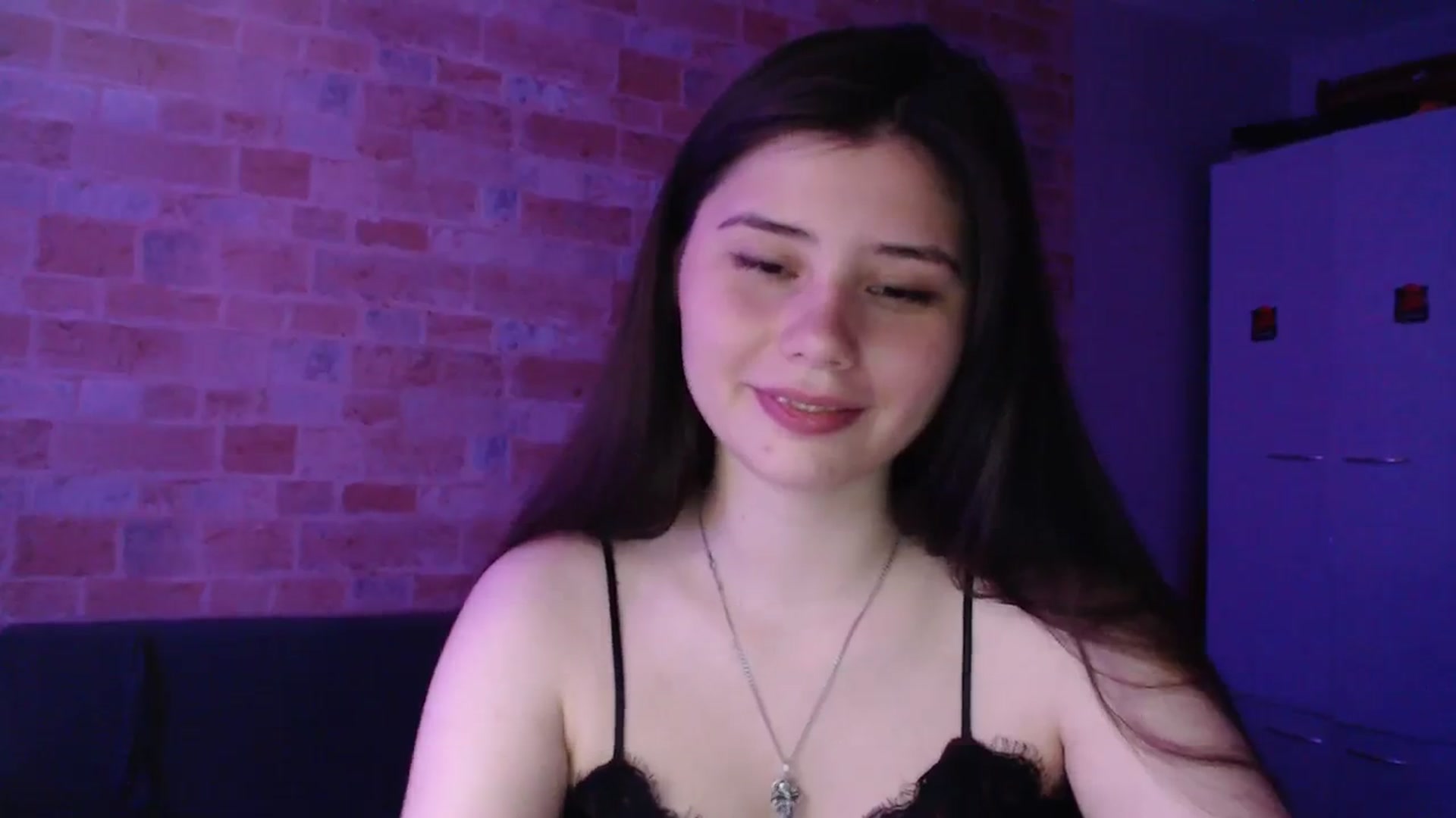Gallery image thumbnail from Moon_light23's myfreecams stream on, 08/22/2023, 19:16 image 13 of 20