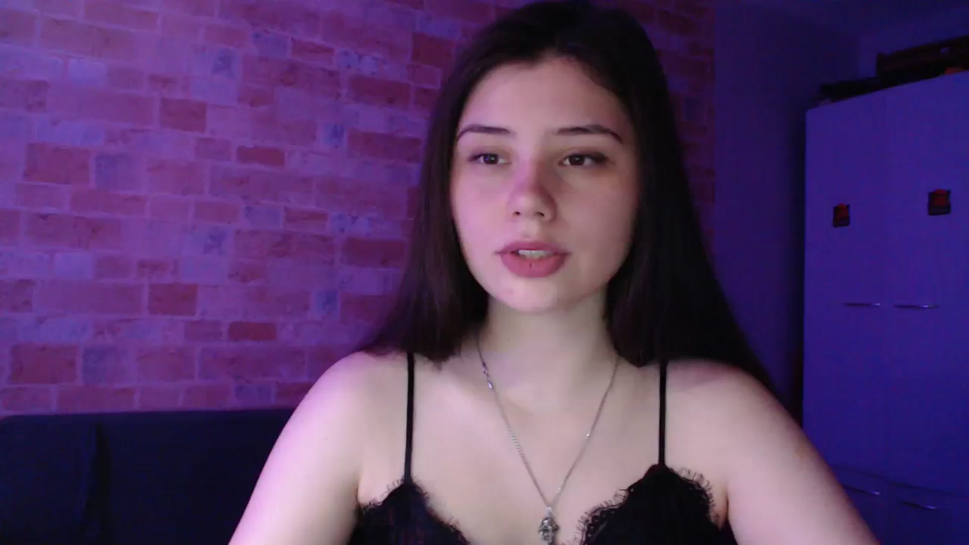 Gallery image thumbnail from Moon_light23's myfreecams stream on, 08/22/2023, 19:16 image 9 of 20