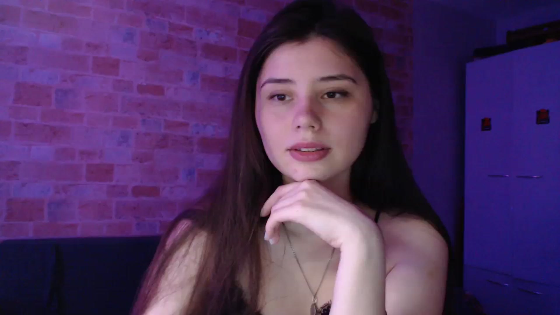 Gallery image thumbnail from Moon_light23's myfreecams stream on, 08/22/2023, 19:16 image 2 of 20
