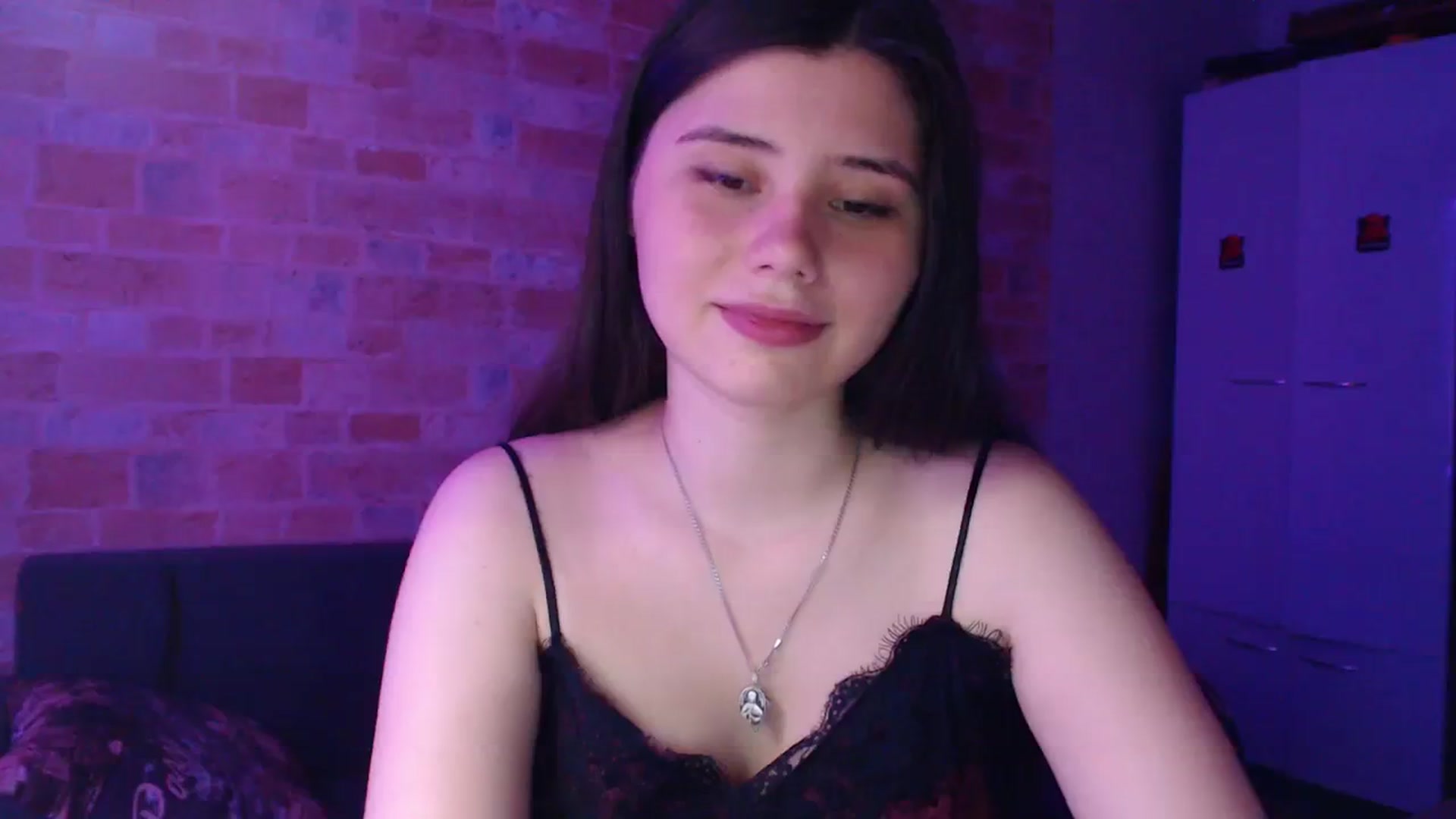 Gallery image thumbnail from Moon_light23's myfreecams stream on, 08/27/2023, 18:45 image 10 of 20