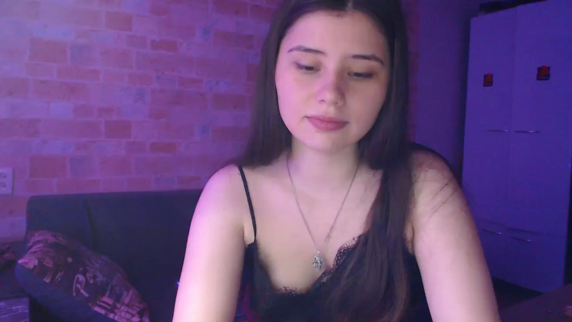 Gallery image thumbnail from Moon_light23's myfreecams stream on, 09/03/2023, 18:43 image 9 of 20