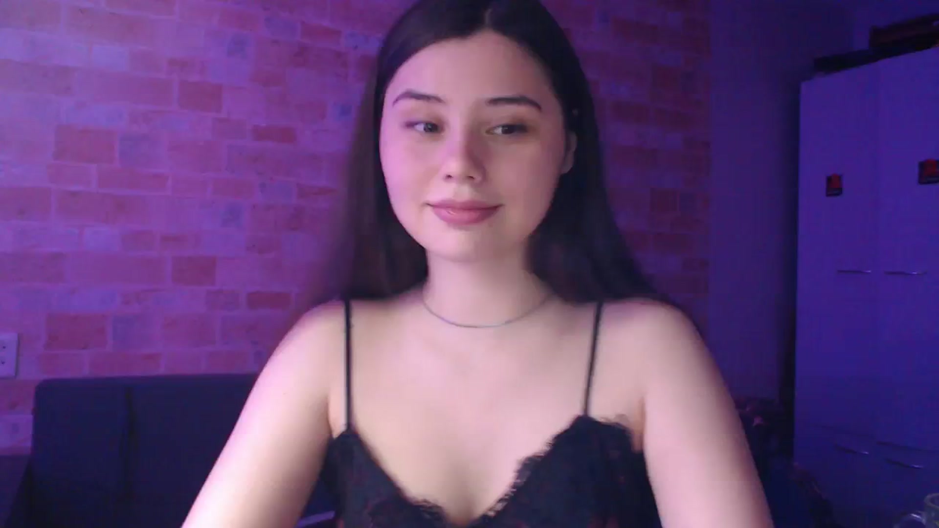 Gallery image thumbnail from Moon_light23's myfreecams stream on, 09/24/2023, 18:33 image 6 of 20