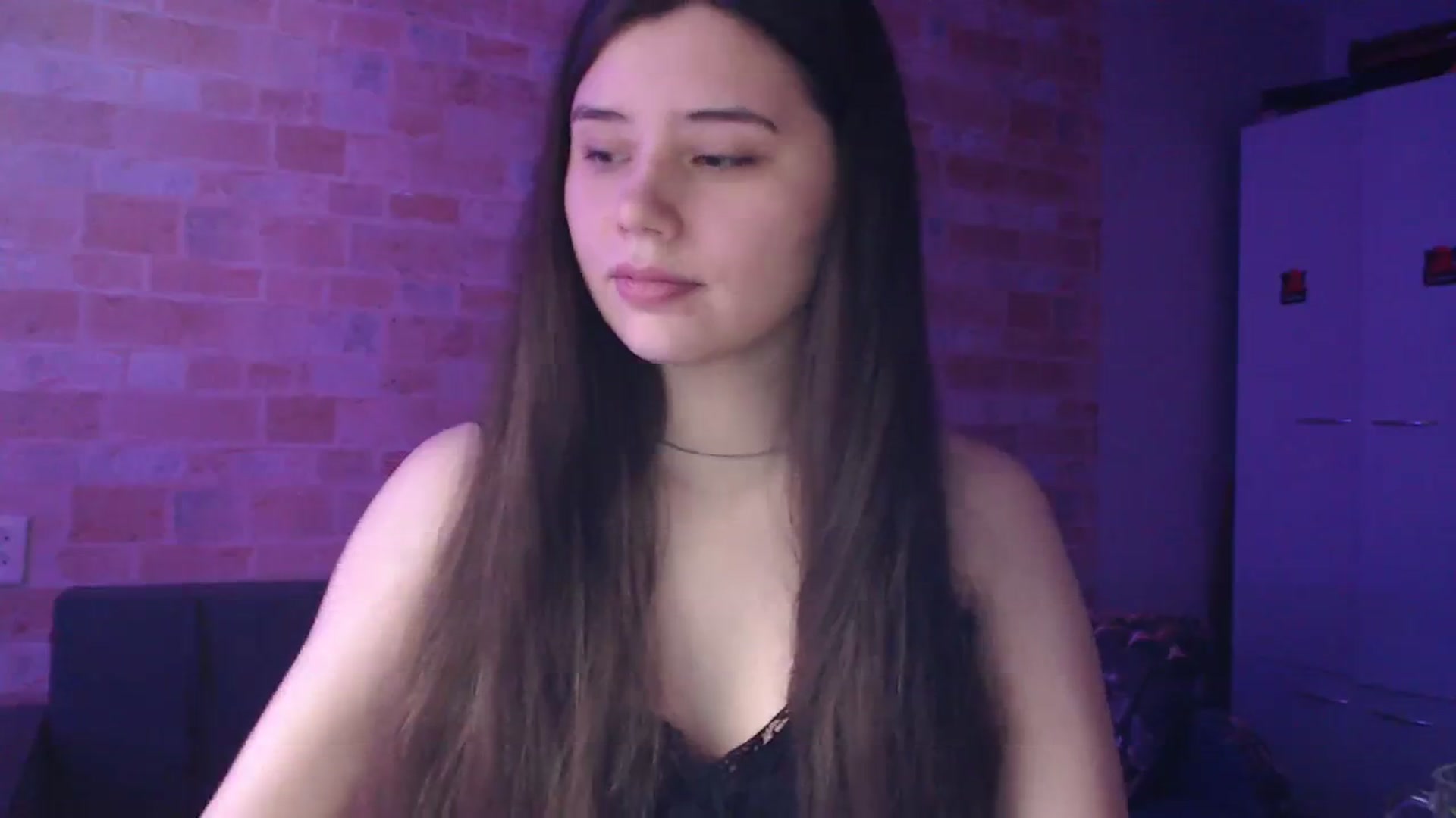 Gallery image thumbnail from Moon_light23's myfreecams stream on, 09/24/2023, 18:33 image 15 of 20