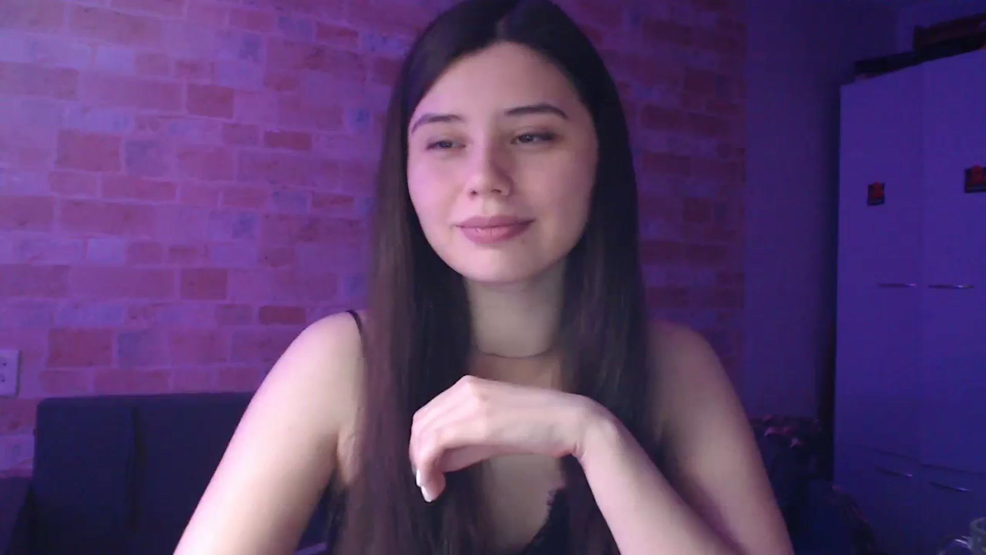 Gallery image thumbnail from Moon_light23's myfreecams stream on, 09/24/2023, 18:33 image 16 of 20