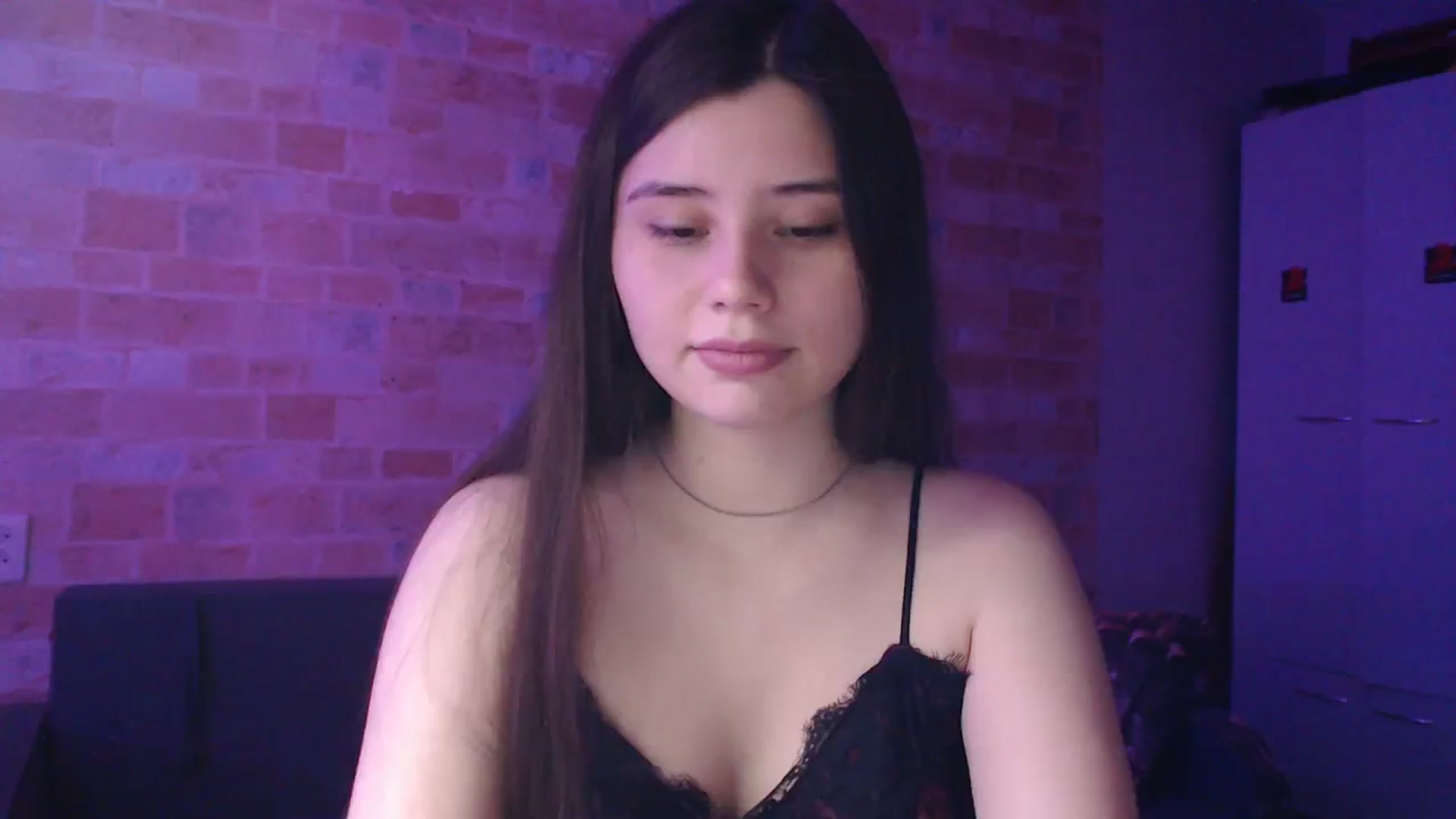 Gallery image thumbnail from Moon_light23's myfreecams stream on, 09/24/2023, 18:54 image 4 of 20