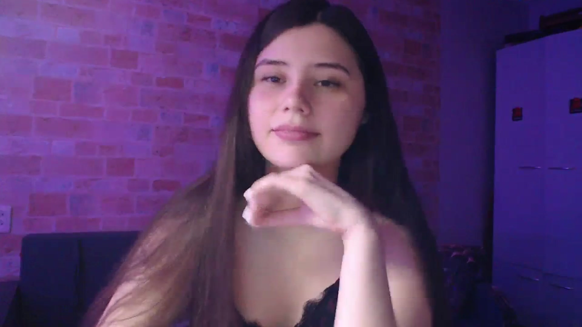 Gallery image thumbnail from Moon_light23's myfreecams stream on, 09/24/2023, 18:54 image 18 of 20