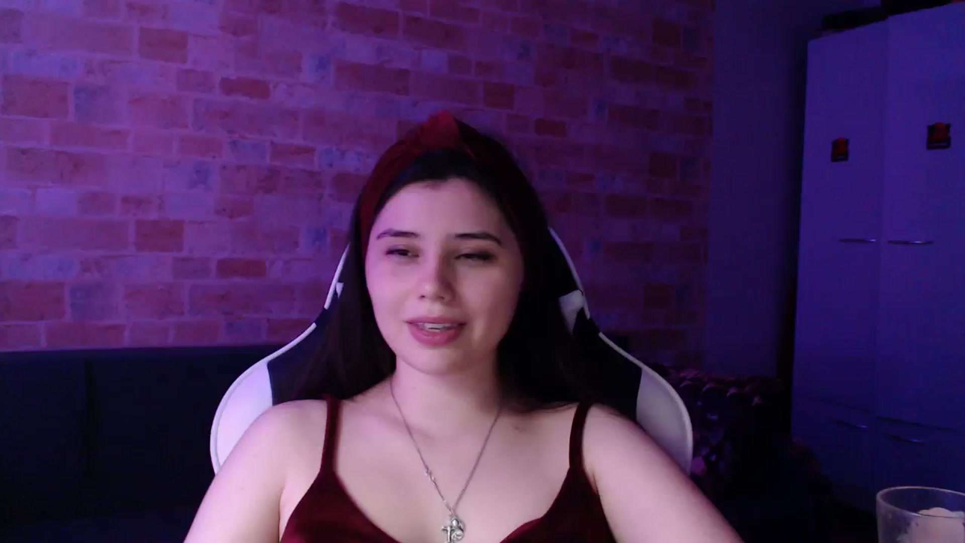 Gallery image thumbnail from Moon_light23's myfreecams stream on, 10/04/2023, 18:48 image 10 of 20