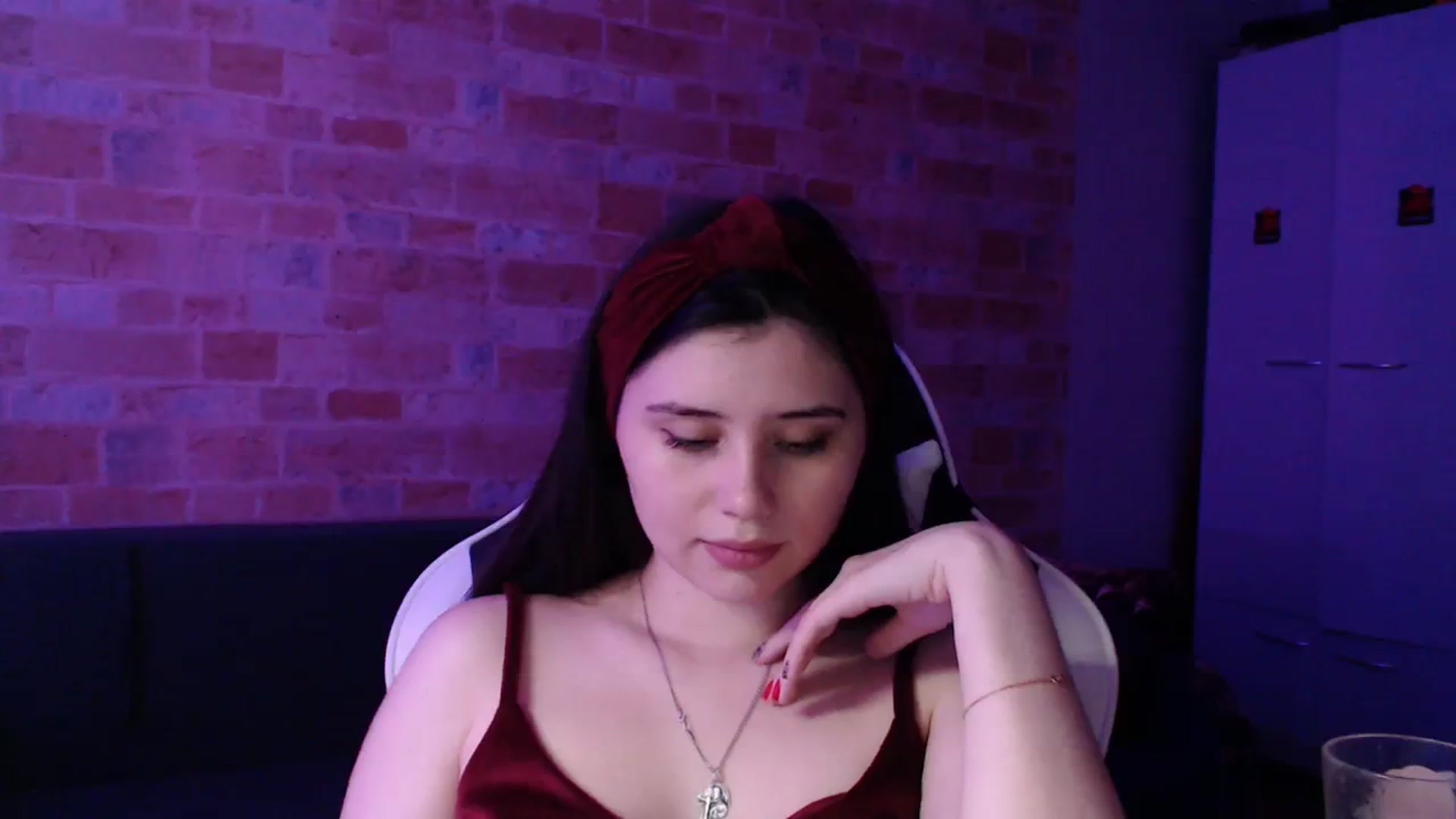 Gallery image thumbnail from Moon_light23's myfreecams stream on, 10/04/2023, 18:48 image 7 of 20