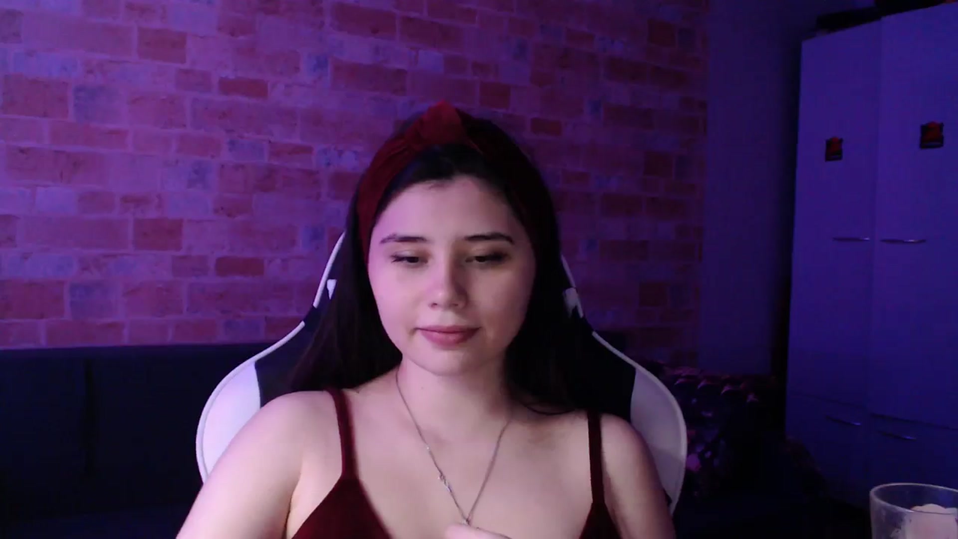 Gallery image thumbnail from Moon_light23's myfreecams stream on, 10/04/2023, 18:48 image 6 of 20