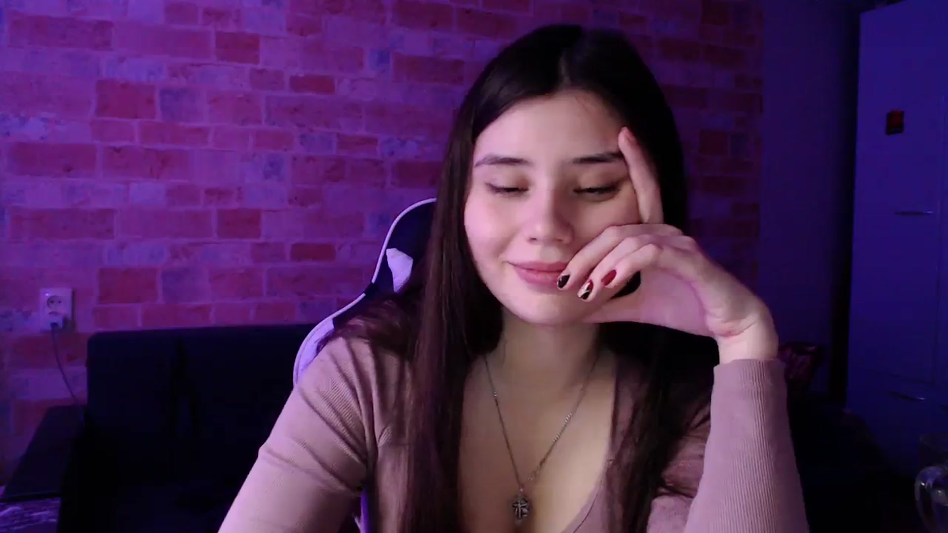 Gallery image thumbnail from Moon_light23's myfreecams stream on, 11/05/2023, 21:38 image 12 of 20