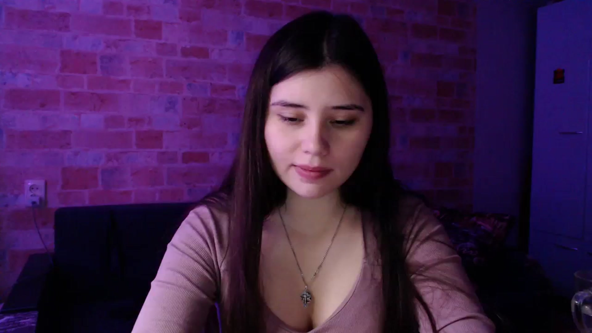 Gallery image thumbnail from Moon_light23's myfreecams stream on, 11/05/2023, 21:38 image 10 of 20