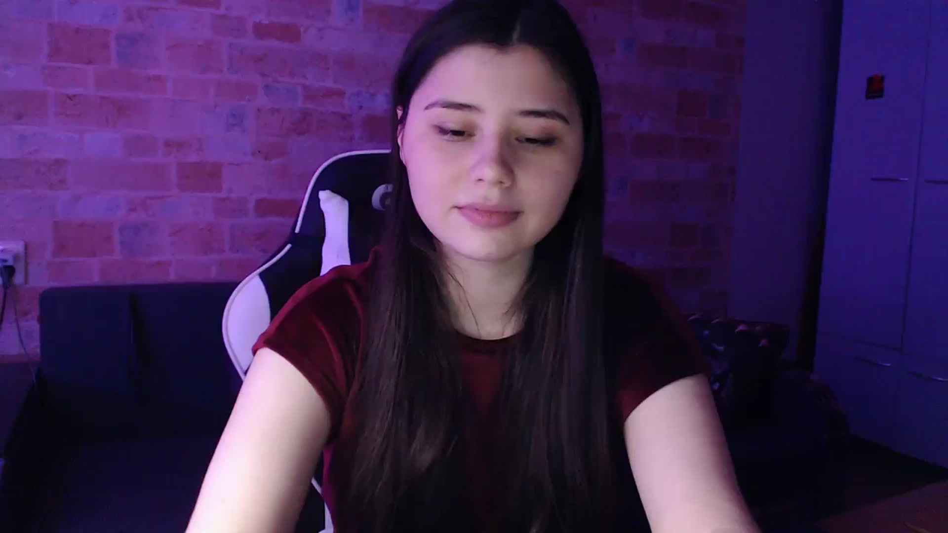 Gallery image thumbnail from Moon_light23's myfreecams stream on, 11/14/2023, 19:54 image 15 of 20