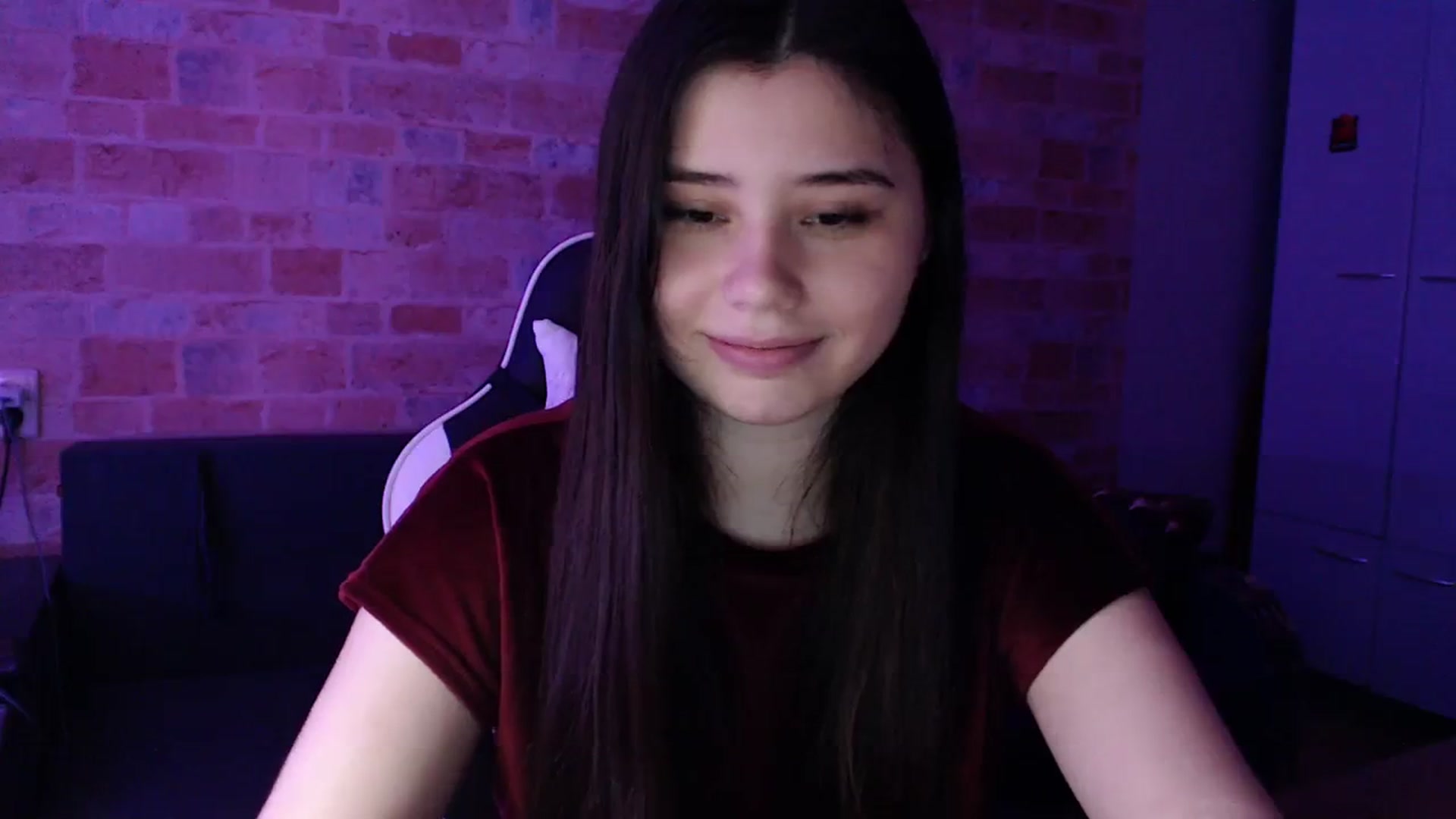Gallery image thumbnail from Moon_light23's myfreecams stream on, 11/14/2023, 19:54 image 8 of 20