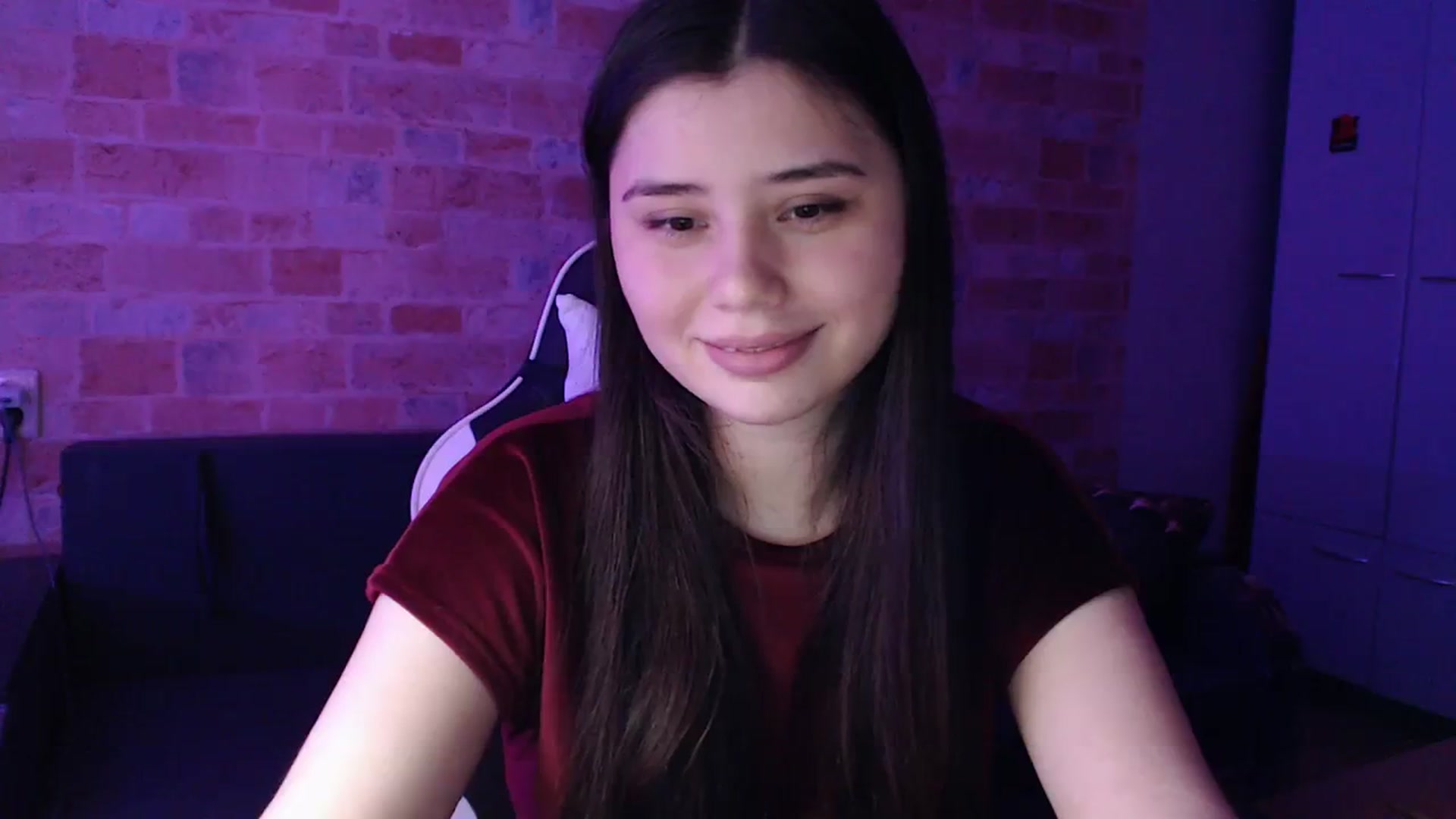 Gallery image thumbnail from Moon_light23's myfreecams stream on, 11/14/2023, 19:54 image 17 of 20