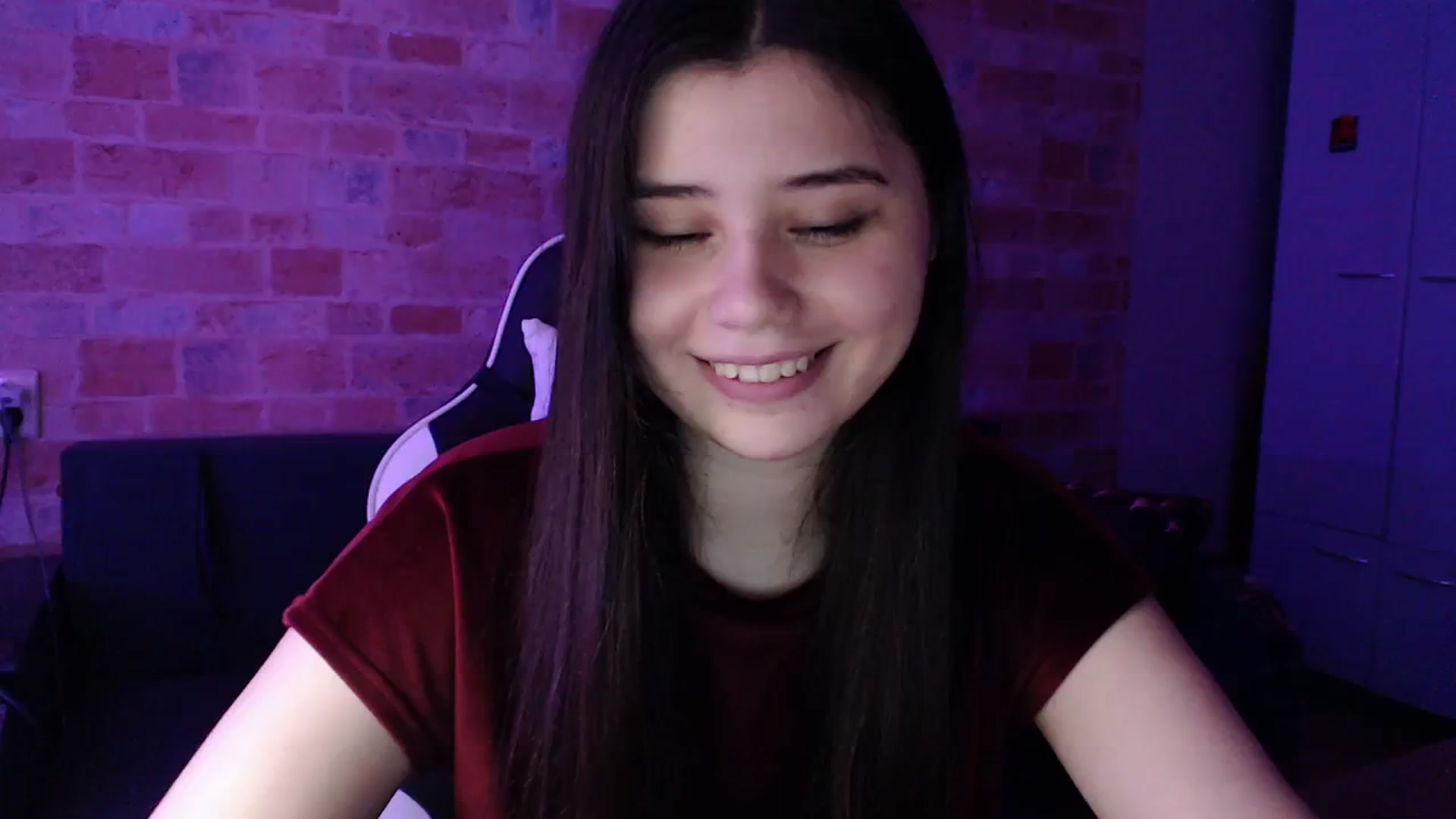 Gallery image thumbnail from Moon_light23's myfreecams stream on, 11/14/2023, 19:54 image 5 of 20