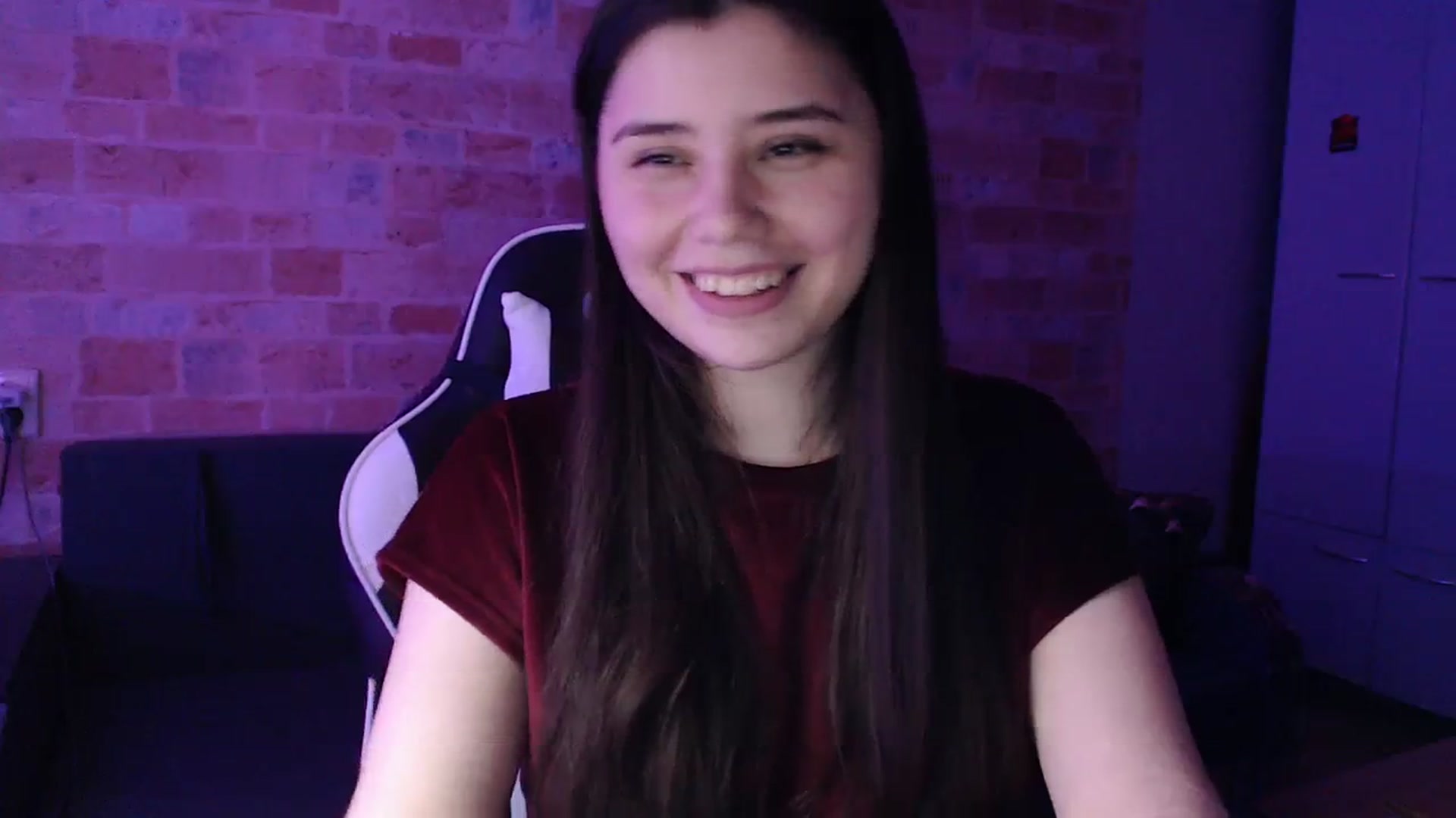 Gallery image thumbnail from Moon_light23's myfreecams stream on, 11/14/2023, 19:54 image 16 of 20