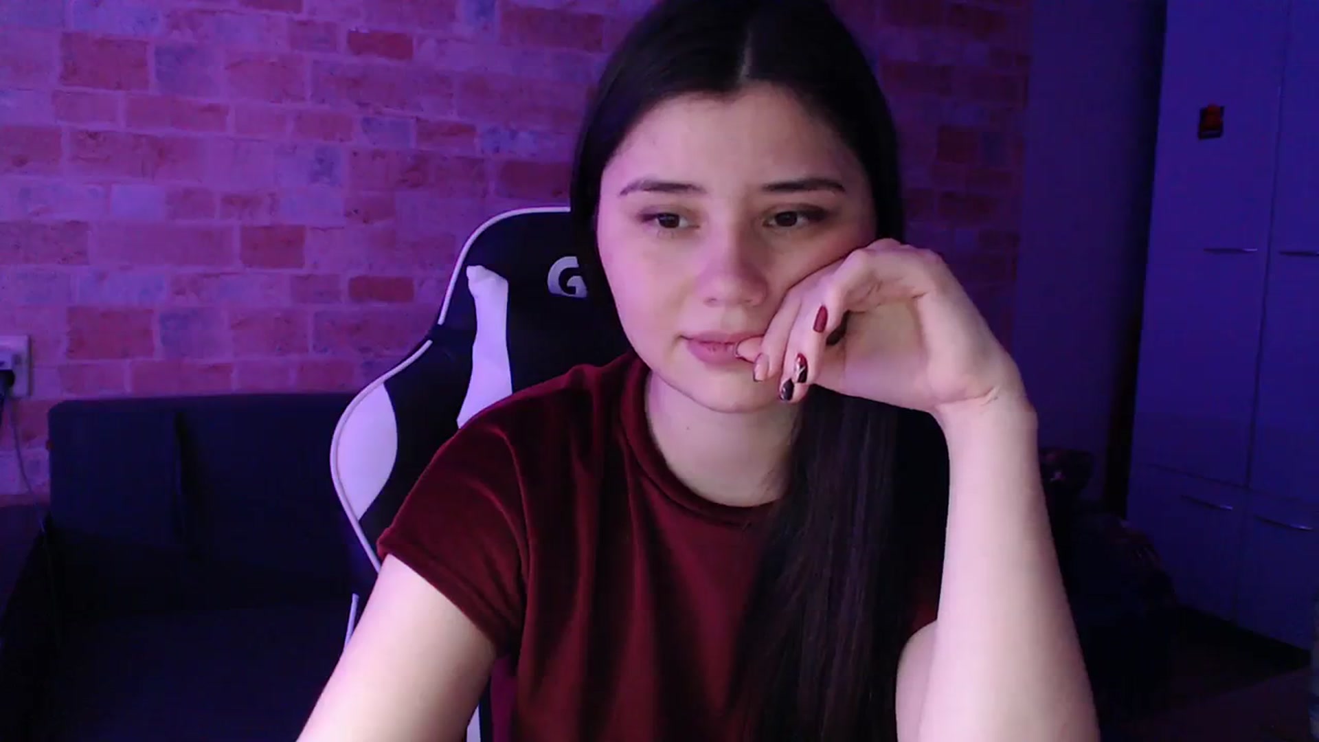 Gallery image thumbnail from Moon_light23's myfreecams stream on, 11/14/2023, 20:40 image 18 of 20