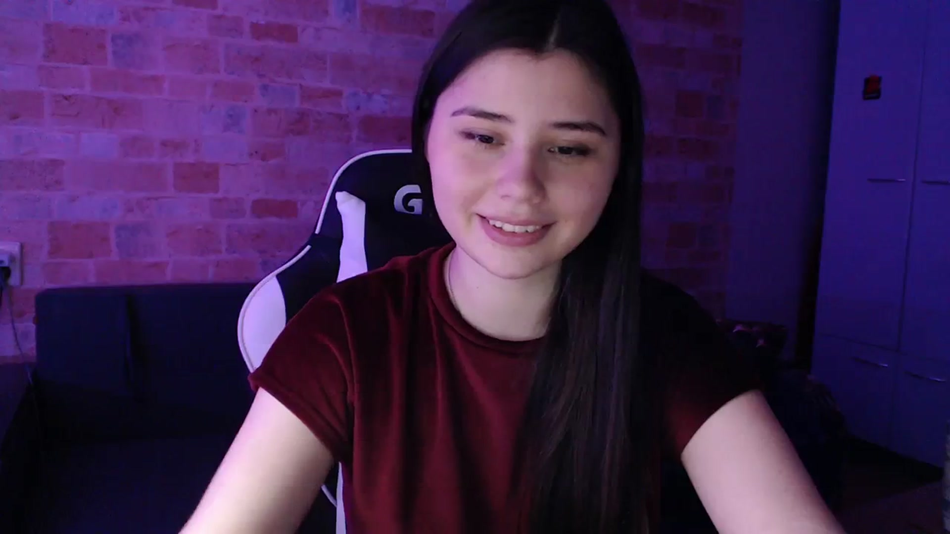 Gallery image thumbnail from Moon_light23's myfreecams stream on, 11/14/2023, 20:40 image 17 of 20