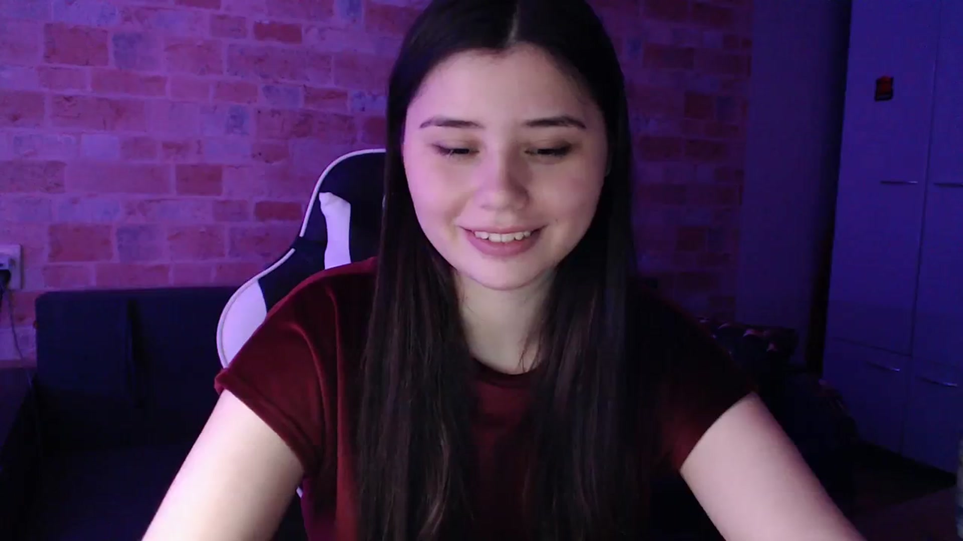 Gallery image thumbnail from Moon_light23's myfreecams stream on, 11/14/2023, 20:40 image 10 of 20