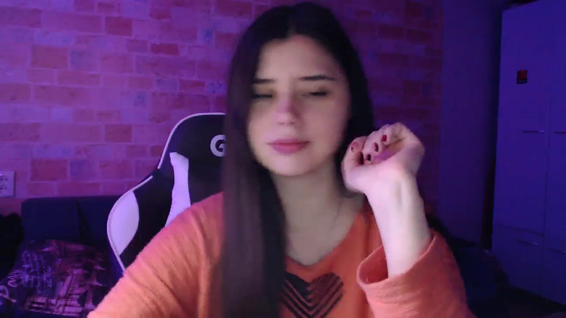 Gallery image thumbnail from Moon_light23's myfreecams stream on, 11/20/2023, 19:32 image 4 of 20