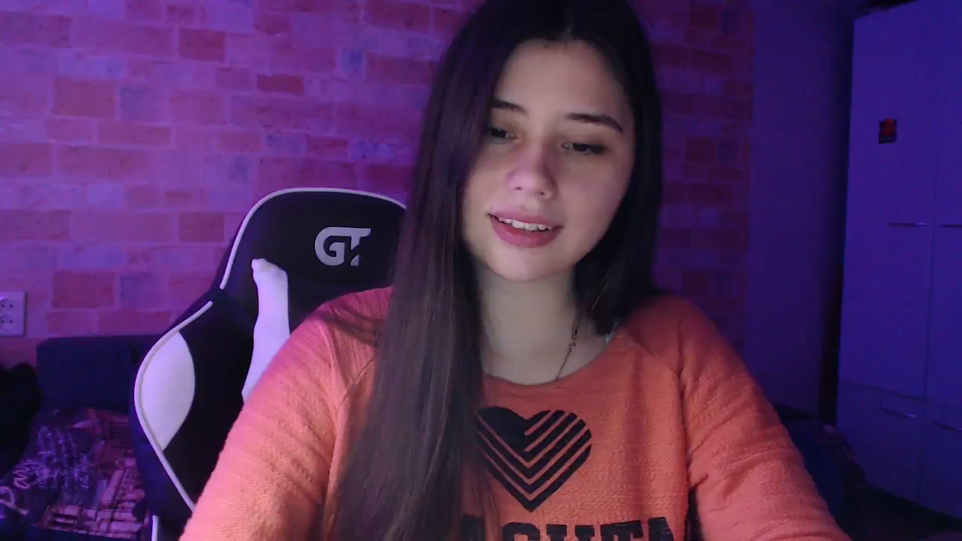 Gallery image thumbnail from Moon_light23's myfreecams stream on, 11/20/2023, 19:32 image 12 of 20