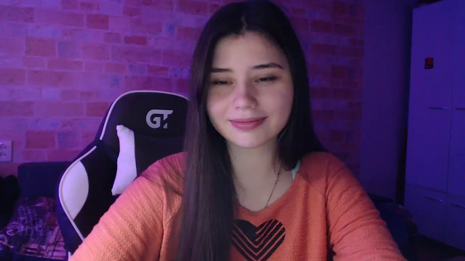 Gallery image thumbnail from Moon_light23's myfreecams stream on, 11/20/2023, 19:32 image 14 of 20