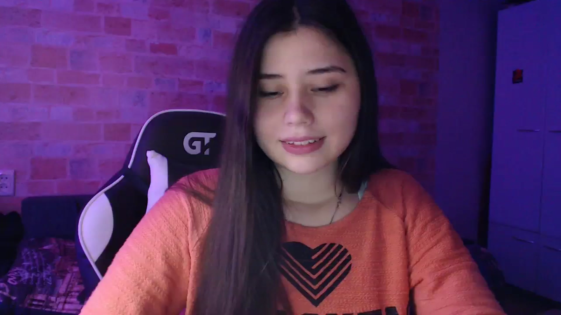 Gallery image thumbnail from Moon_light23's myfreecams stream on, 11/20/2023, 19:32 image 13 of 20
