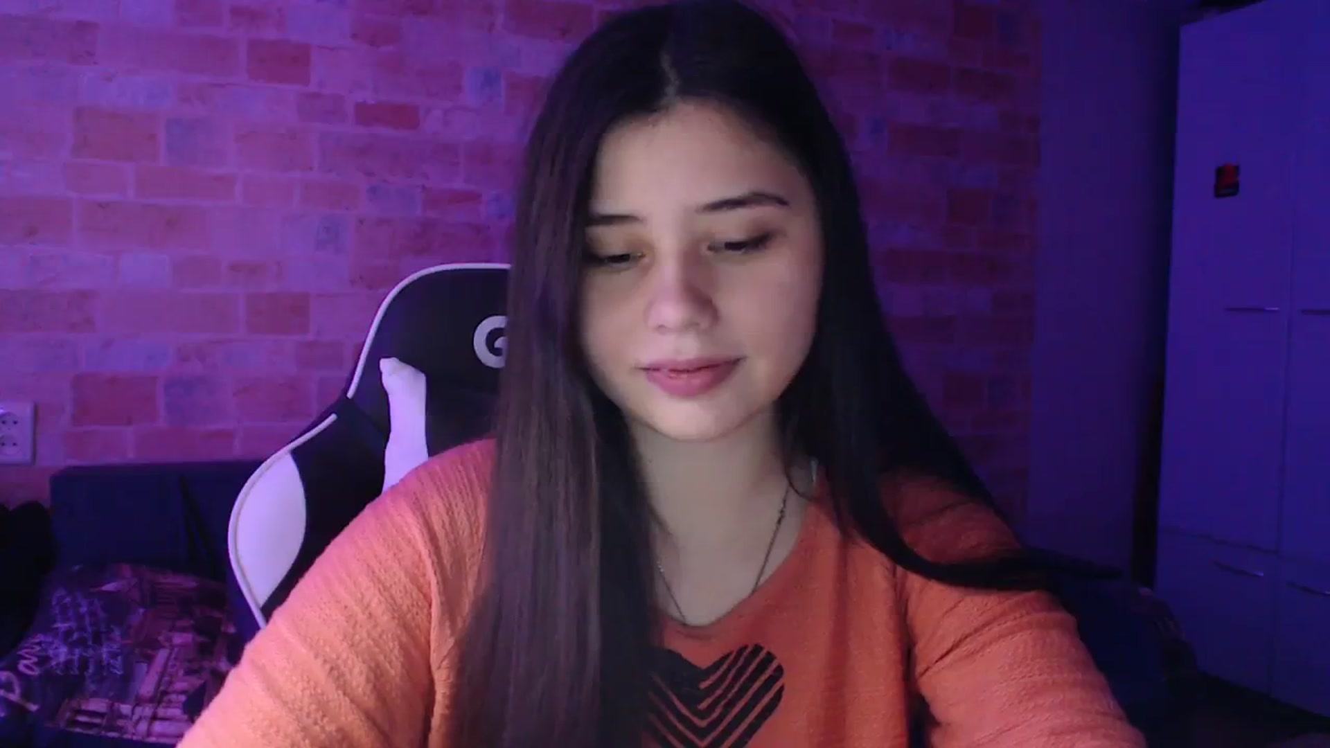 Gallery image thumbnail from Moon_light23's myfreecams stream on, 11/20/2023, 19:32 image 5 of 20
