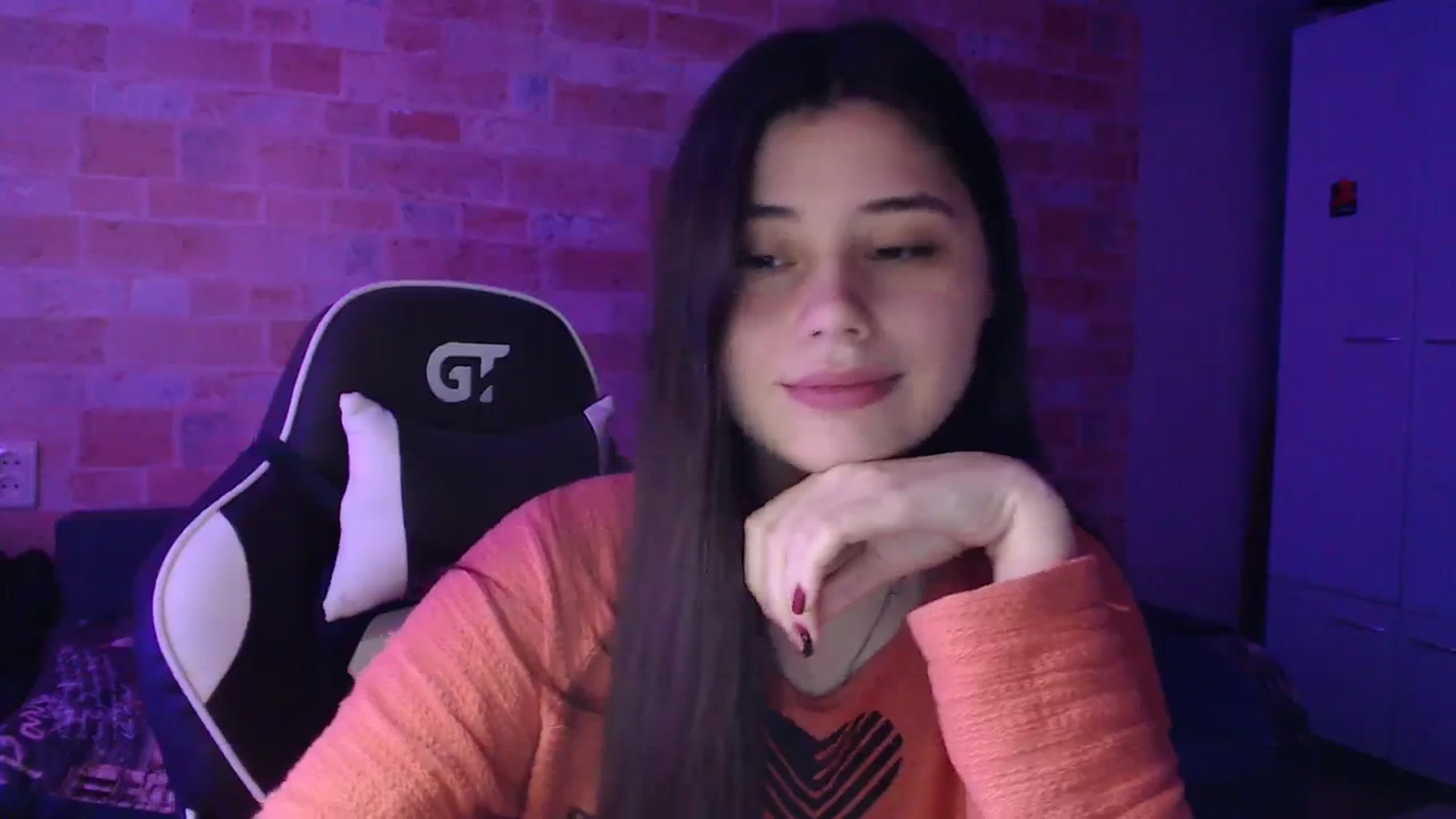 Gallery image thumbnail from Moon_light23's myfreecams stream on, 11/20/2023, 19:32 image 20 of 20
