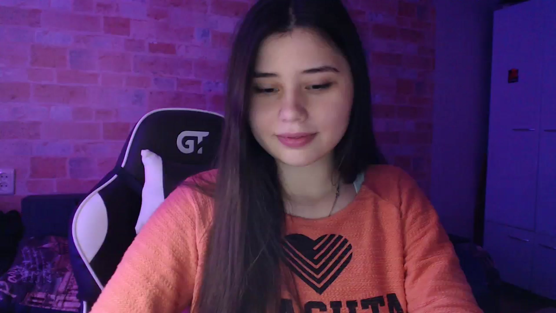 Gallery image thumbnail from Moon_light23's myfreecams stream on, 11/20/2023, 19:32 image 11 of 20