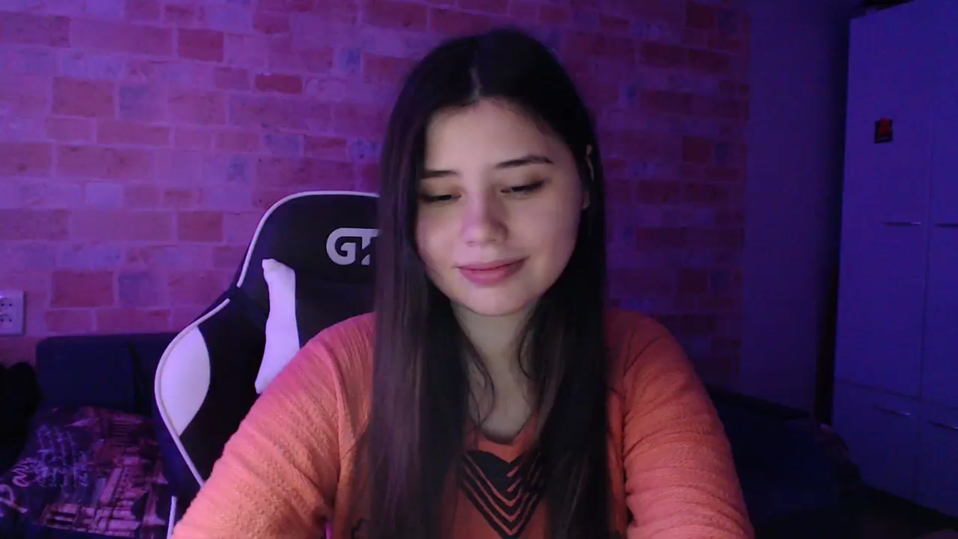 Gallery image thumbnail from Moon_light23's myfreecams stream on, 11/20/2023, 20:16 image 20 of 20
