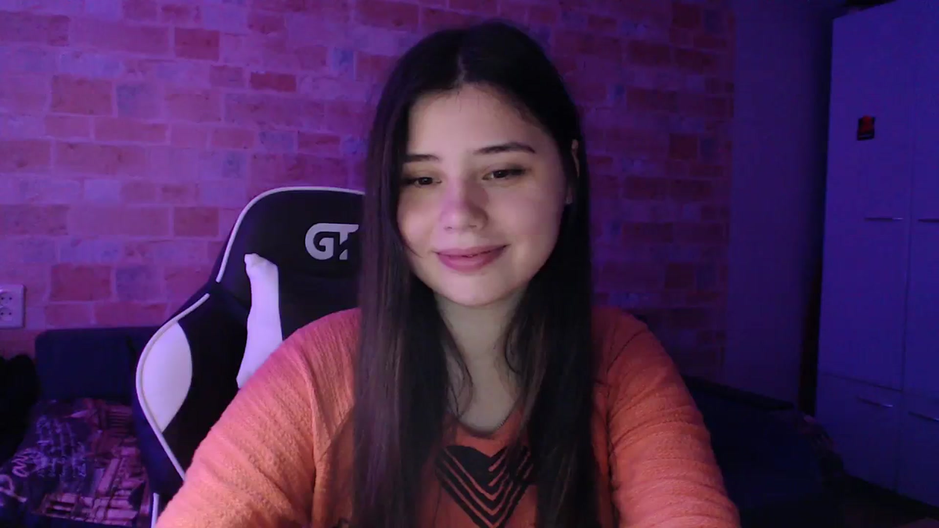 Gallery image thumbnail from Moon_light23's myfreecams stream on, 11/20/2023, 20:16 image 18 of 20