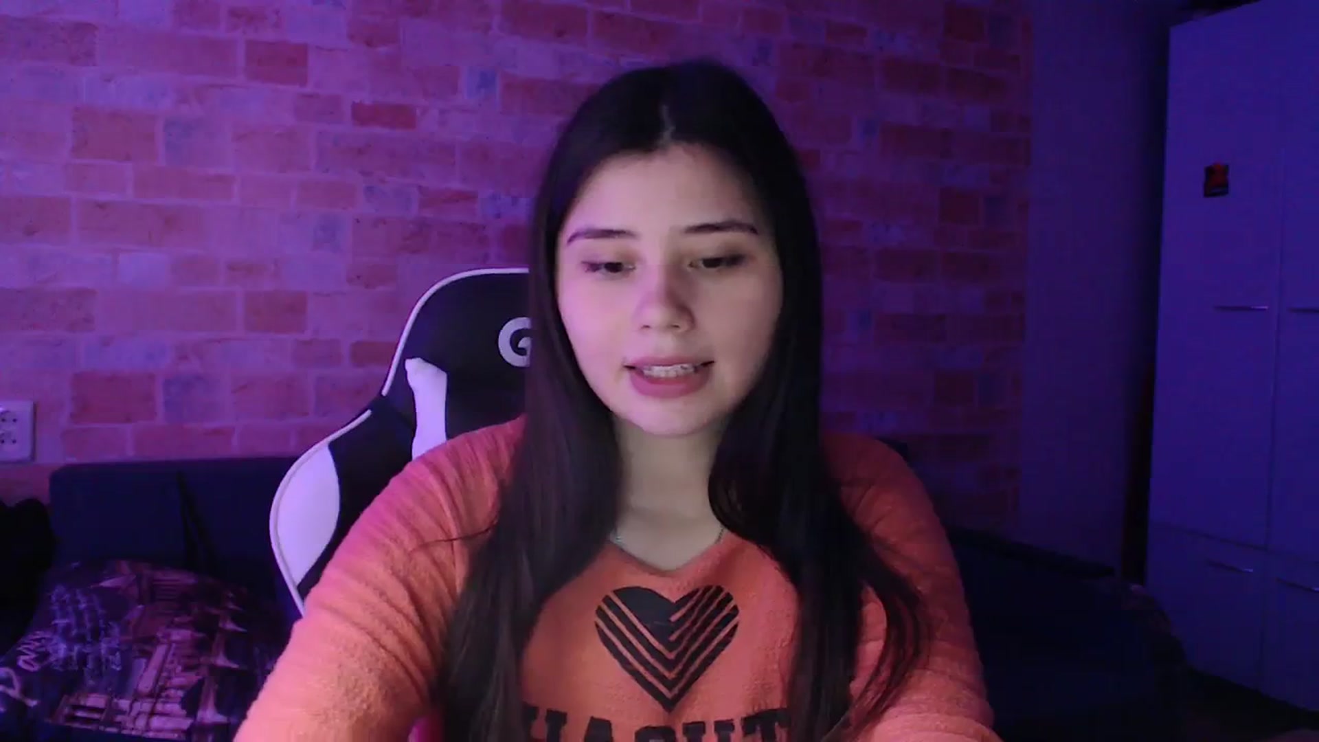 Gallery image thumbnail from Moon_light23's myfreecams stream on, 11/20/2023, 20:16 image 9 of 20