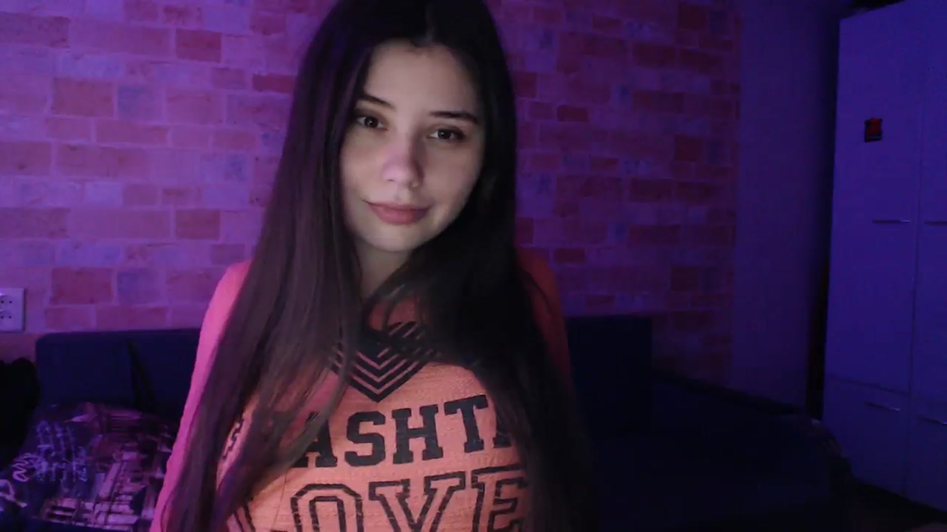 Gallery image thumbnail from Moon_light23's myfreecams stream on, 11/20/2023, 20:16 image 13 of 20