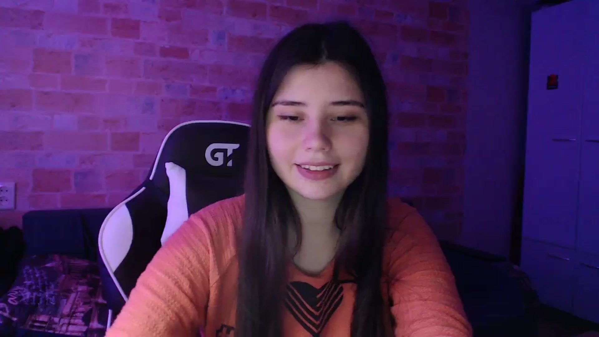 Gallery image thumbnail from Moon_light23's myfreecams stream on, 11/20/2023, 20:16 image 12 of 20