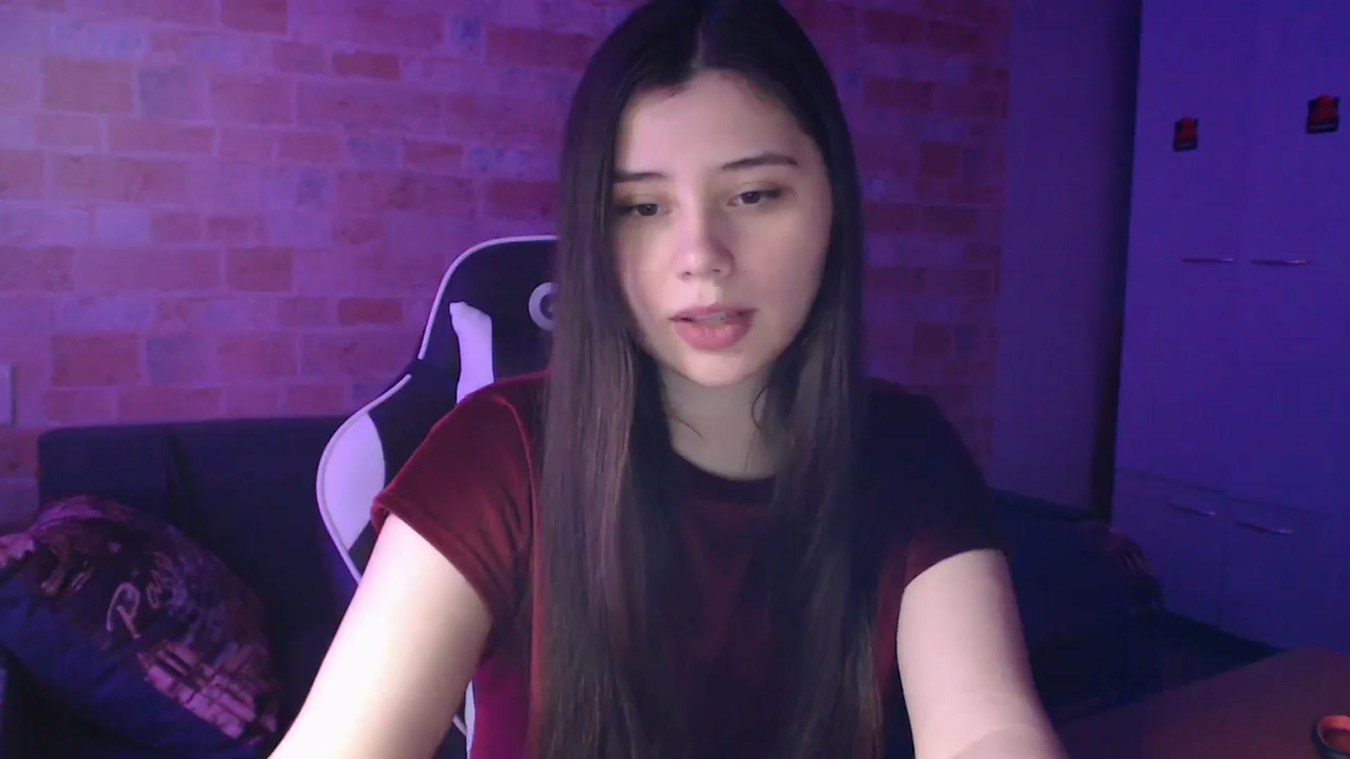 Gallery image thumbnail from Moon_light23's myfreecams stream on, 11/25/2023, 20:44 image 7 of 20