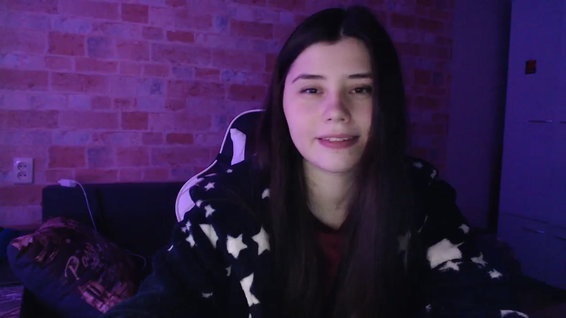 Gallery image thumbnail from Moon_light23's myfreecams stream on, 11/27/2023, 19:34 image 18 of 20