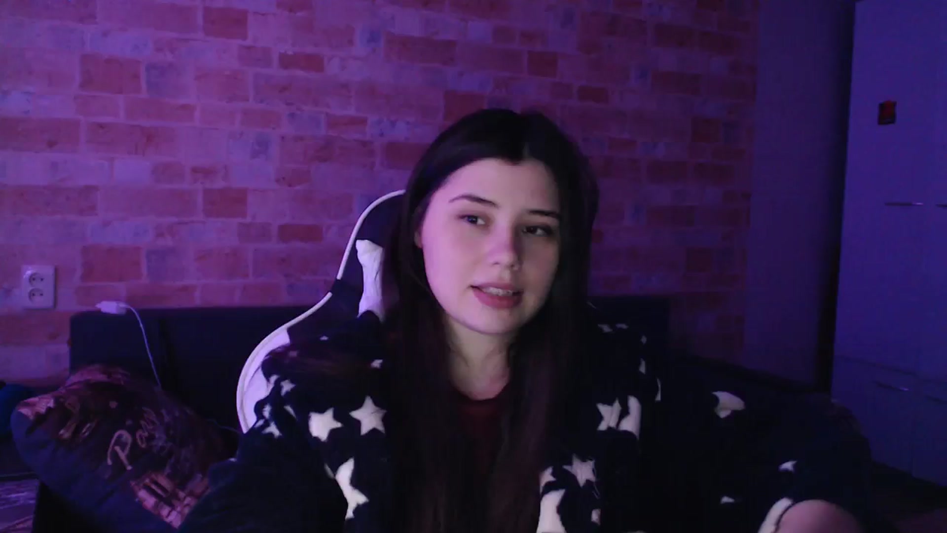Gallery image thumbnail from Moon_light23's myfreecams stream on, 11/27/2023, 19:34 image 8 of 20
