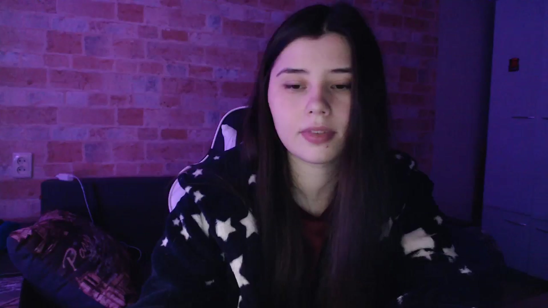 Gallery image thumbnail from Moon_light23's myfreecams stream on, 11/27/2023, 19:34 image 16 of 20