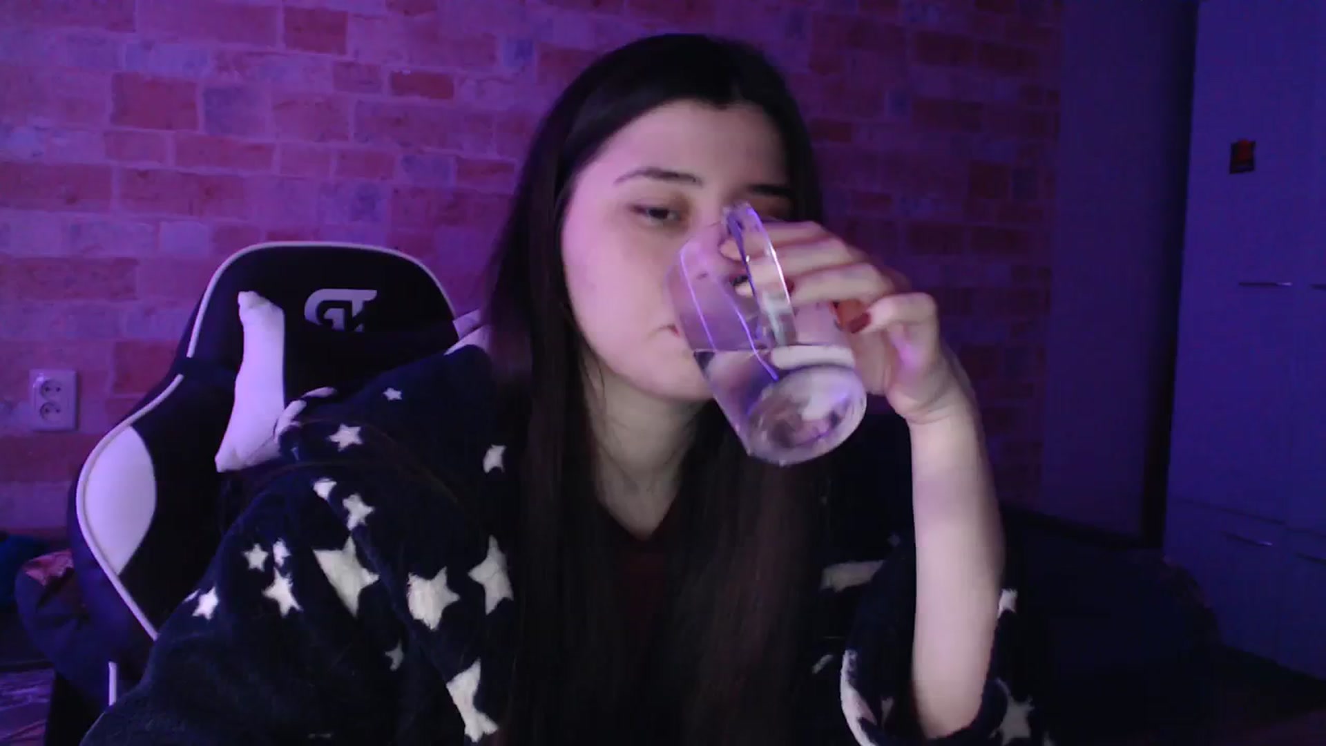Gallery image thumbnail from Moon_light23's myfreecams stream on, 11/27/2023, 19:34 image 13 of 20