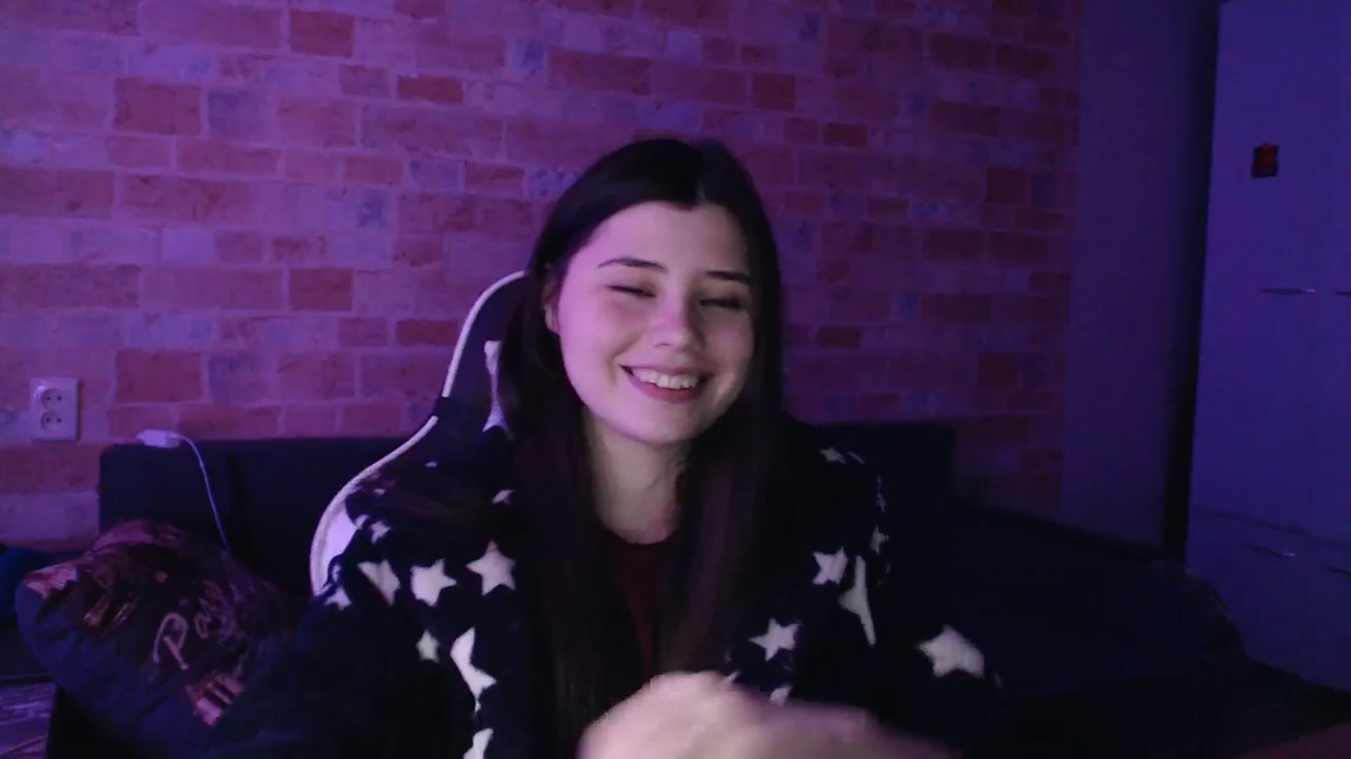 Gallery image thumbnail from Moon_light23's myfreecams stream on, 11/27/2023, 19:34 image 5 of 20