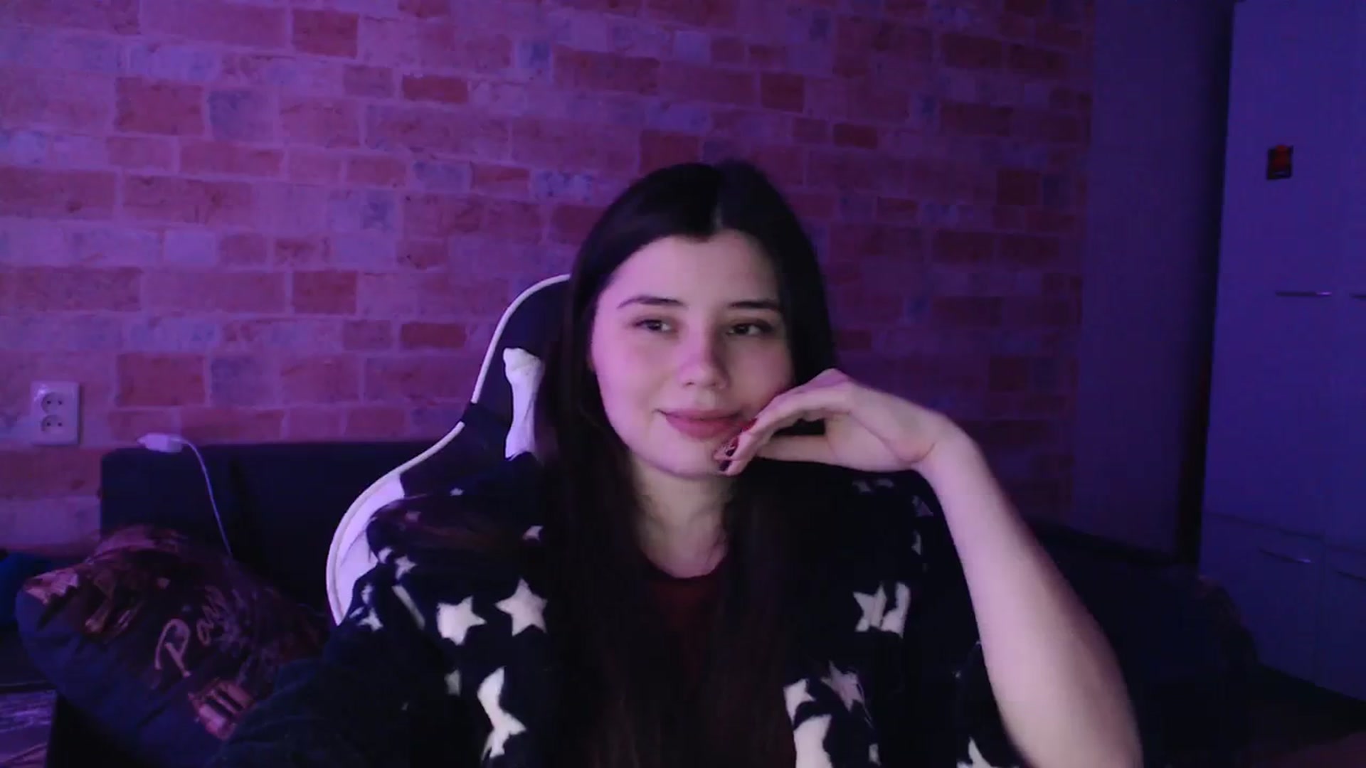Gallery image thumbnail from Moon_light23's myfreecams stream on, 11/27/2023, 19:34 image 11 of 20