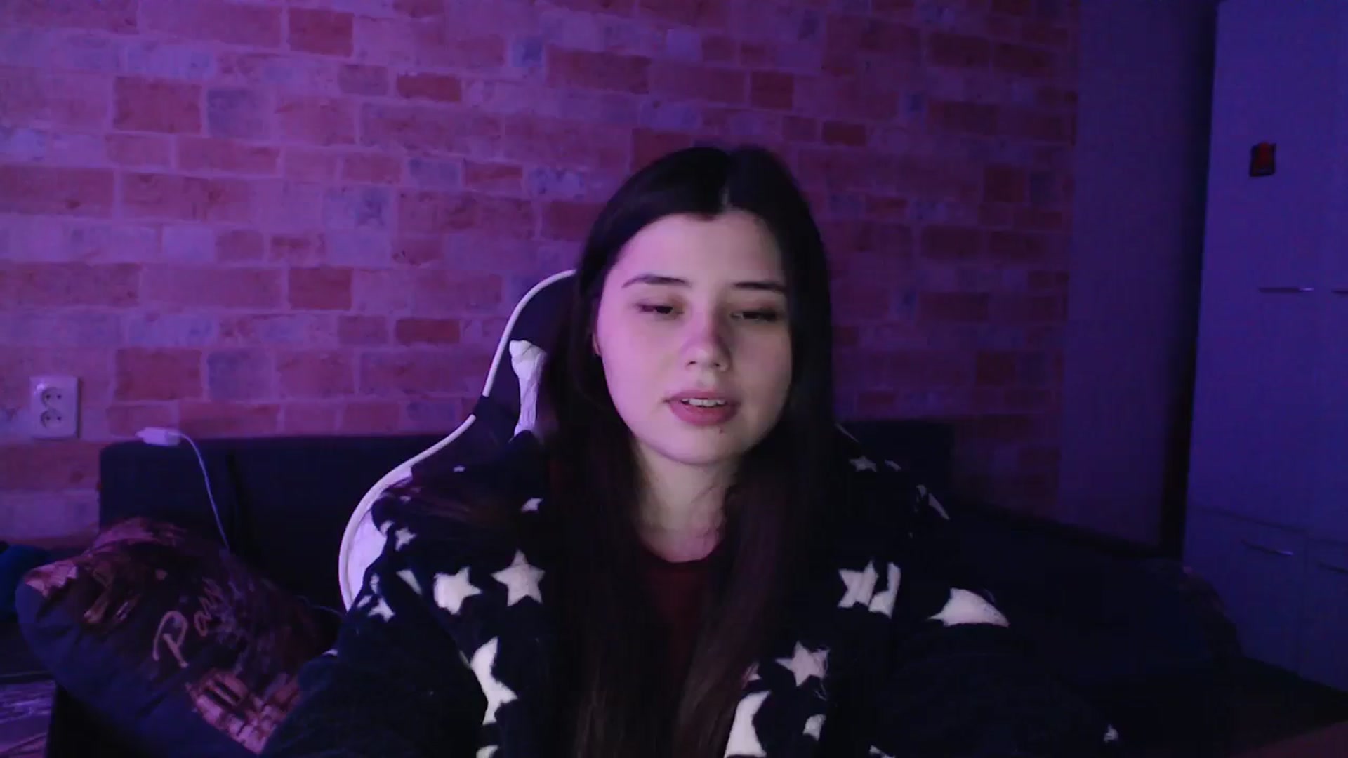 Gallery image thumbnail from Moon_light23's myfreecams stream on, 11/27/2023, 19:34 image 6 of 20