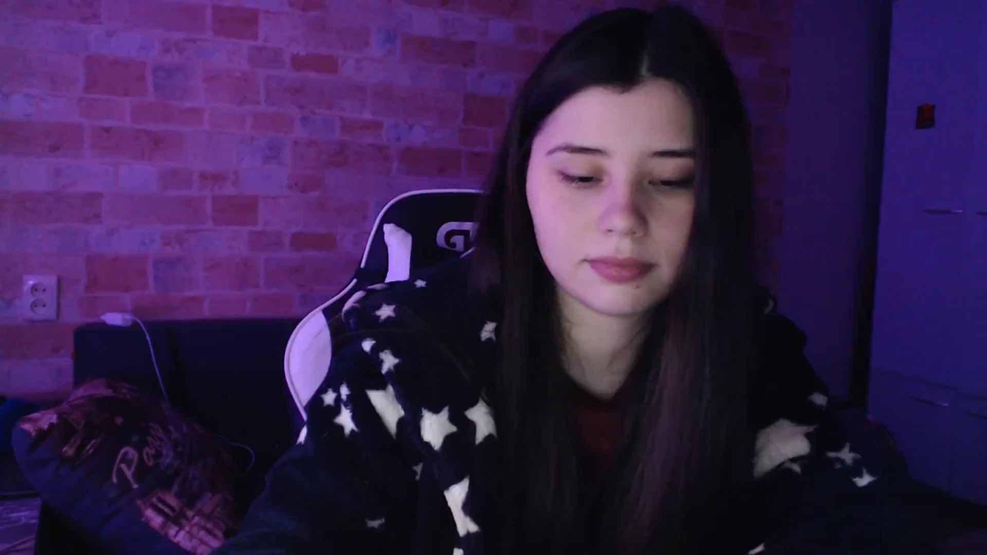 Gallery image thumbnail from Moon_light23's myfreecams stream on, 11/27/2023, 19:34 image 14 of 20