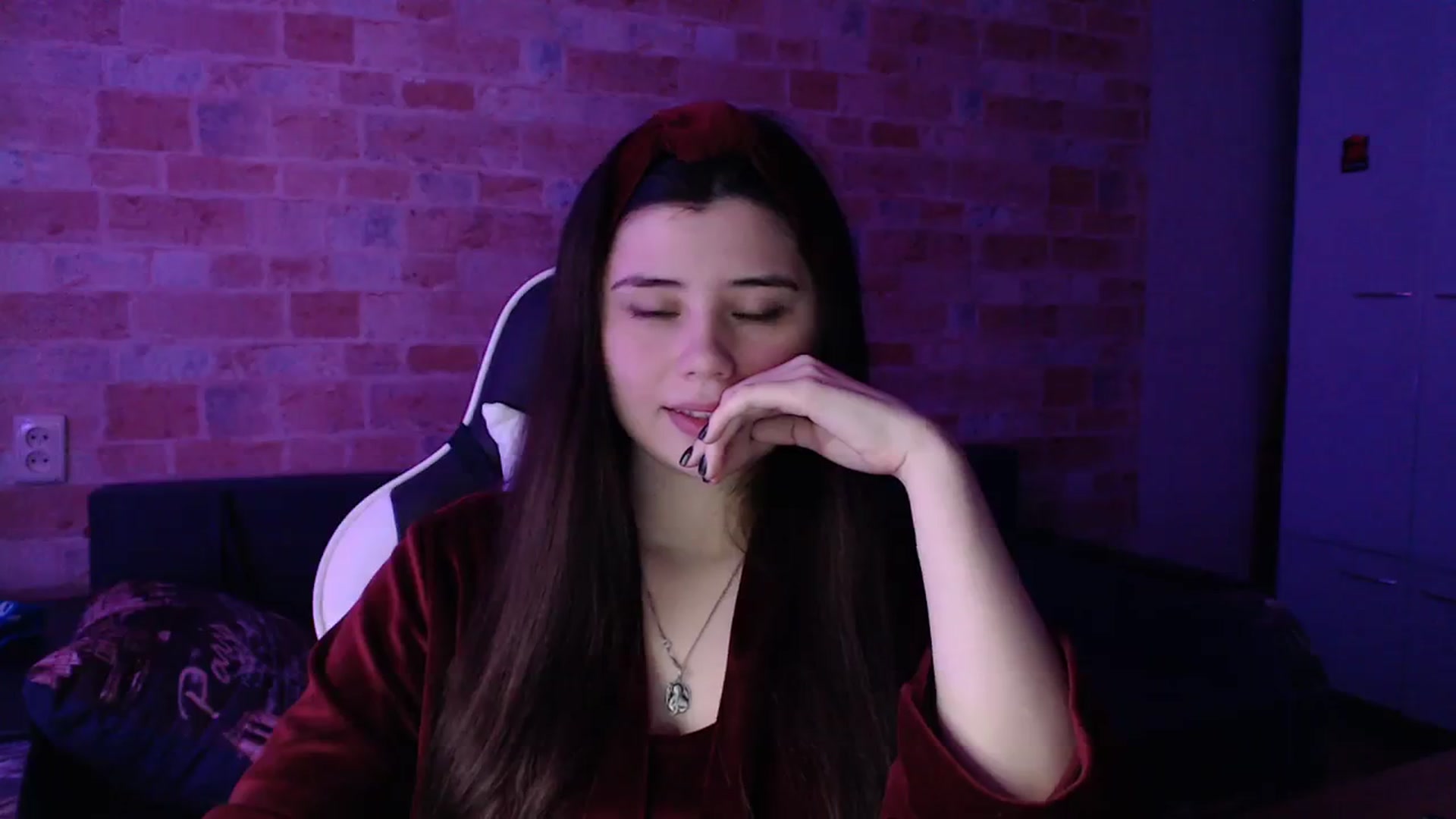 Gallery image thumbnail from Moon_light23's myfreecams stream on, 12/01/2023, 19:59 image 5 of 20