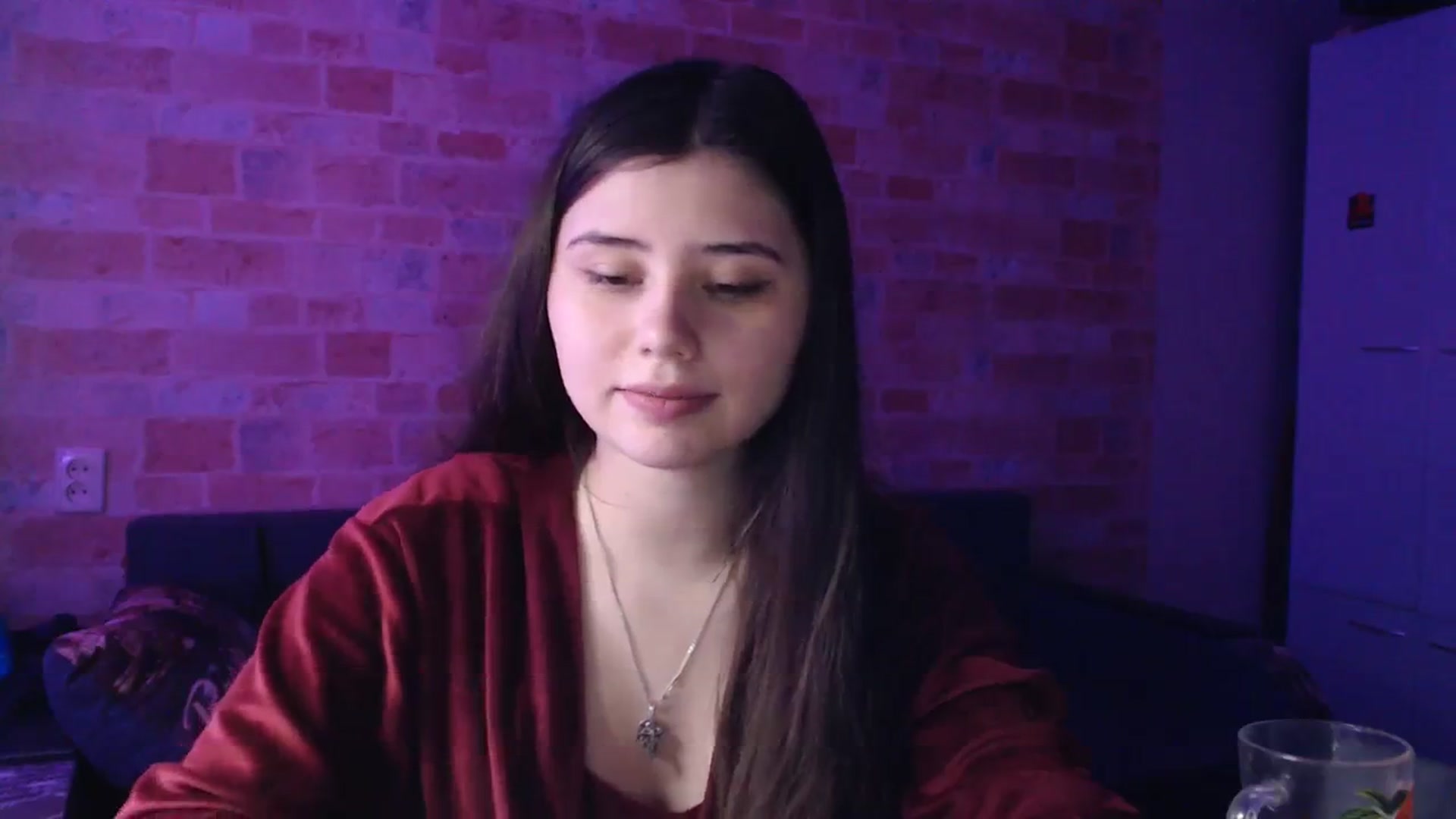 Gallery image thumbnail from Moon_light23's myfreecams stream on, 12/03/2023, 19:51 image 14 of 20